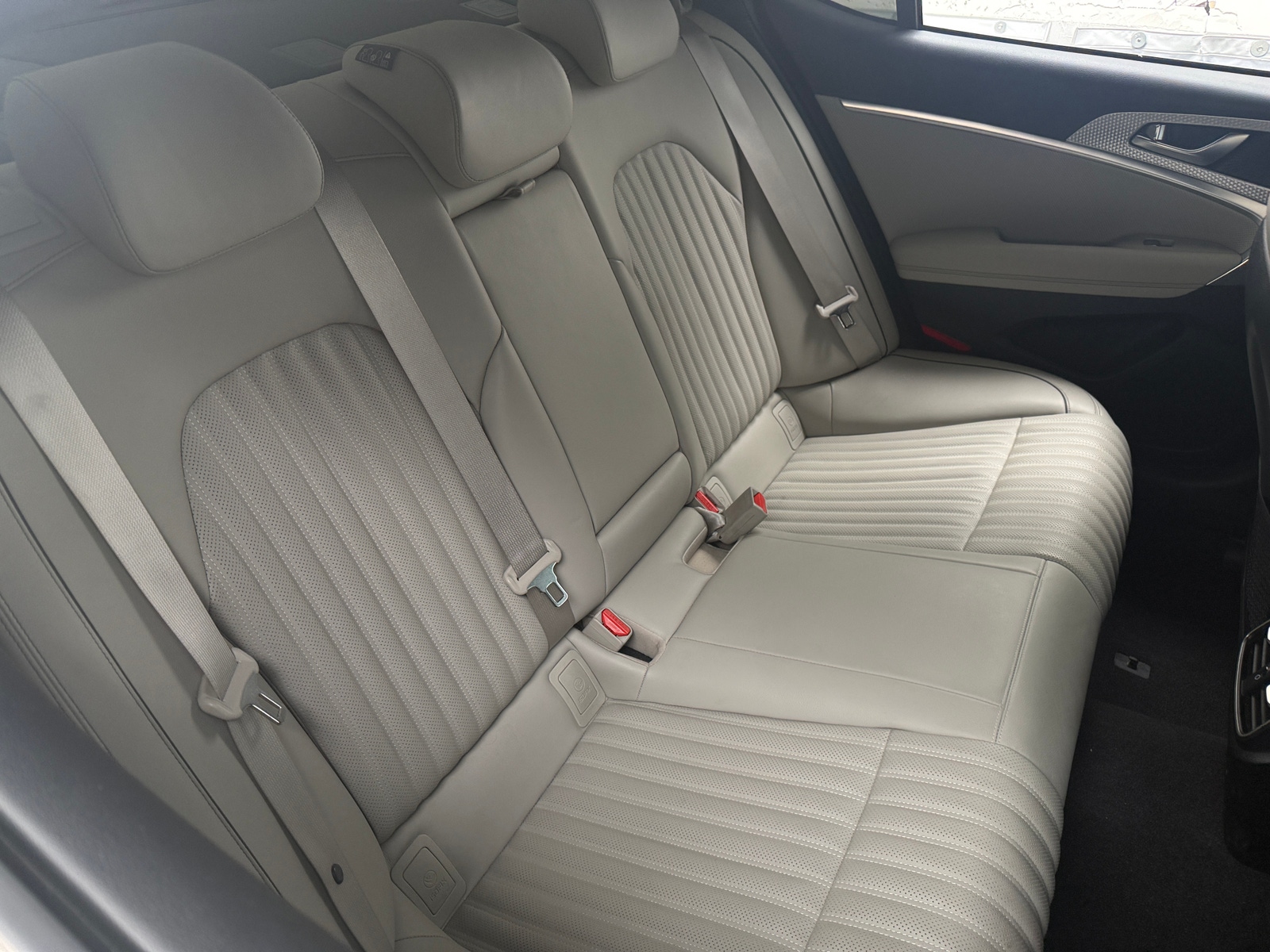 Thumbnail: 2022 Genesis G70 - 5