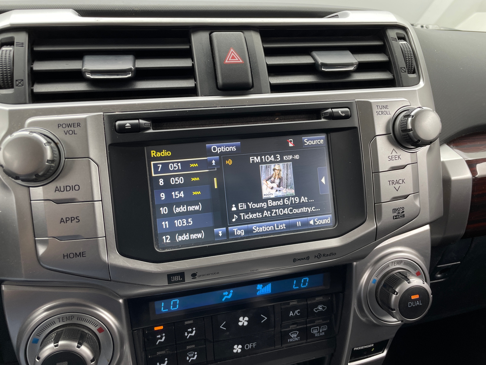 Thumbnail: 2017 Toyota 4Runner - 4