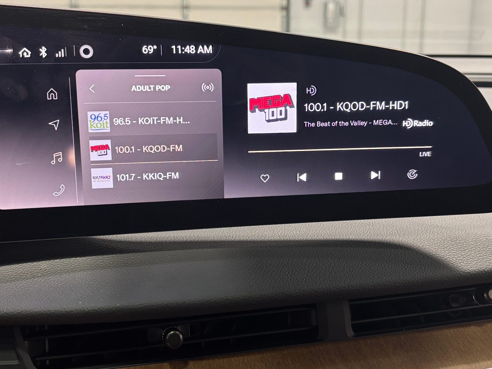 Thumbnail: 2023 Lucid Air - 3