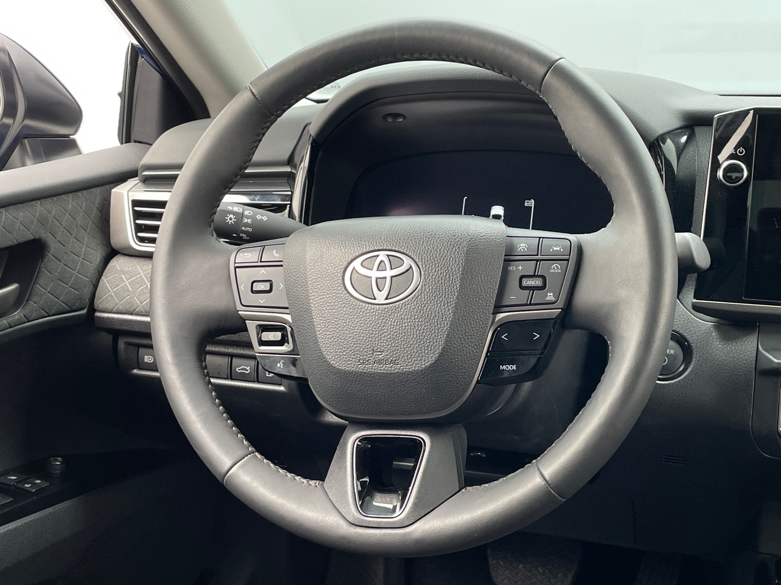 Thumbnail: 2025 Toyota Camry - 4