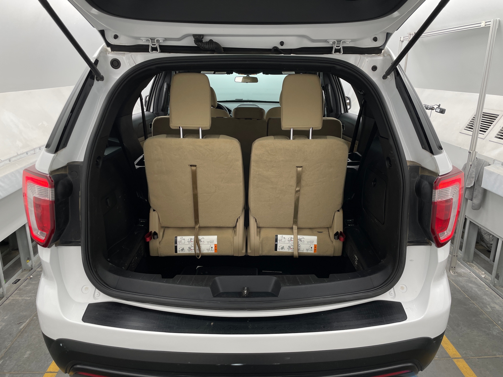 Thumbnail: 2017 Ford Explorer - 7