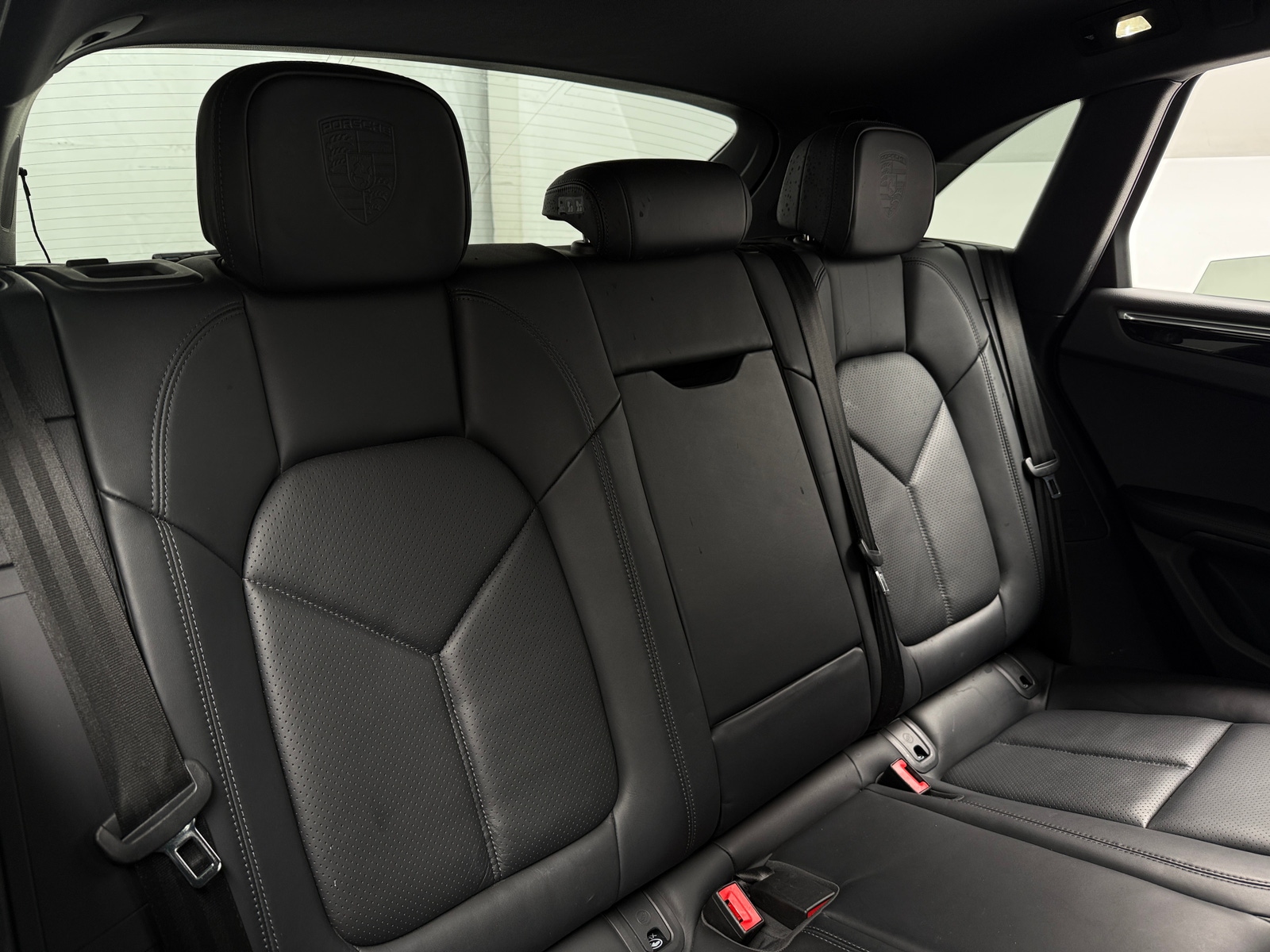 Thumbnail: 2023 Porsche Macan - 5