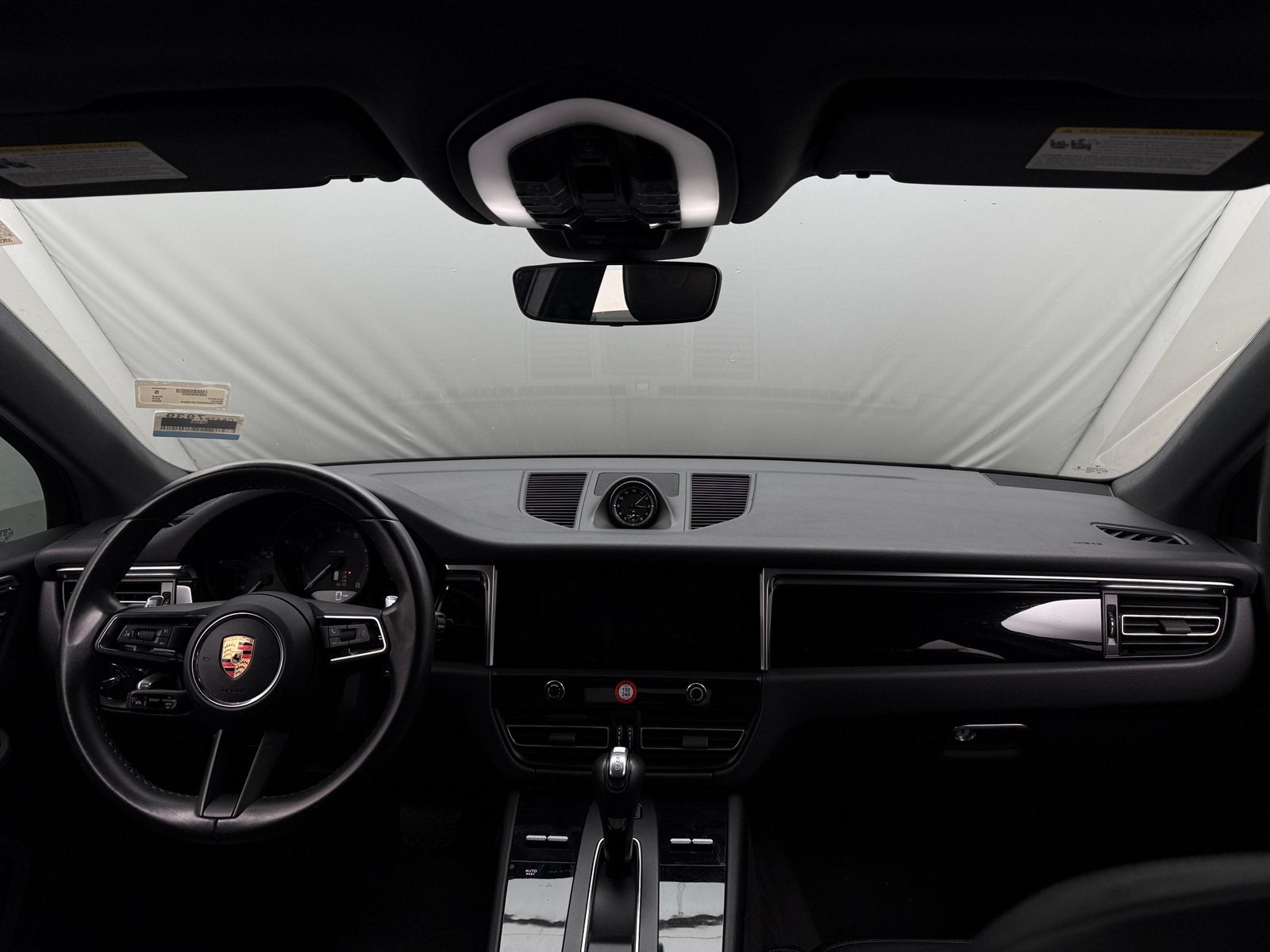 Thumbnail: 2023 Porsche Macan - 2