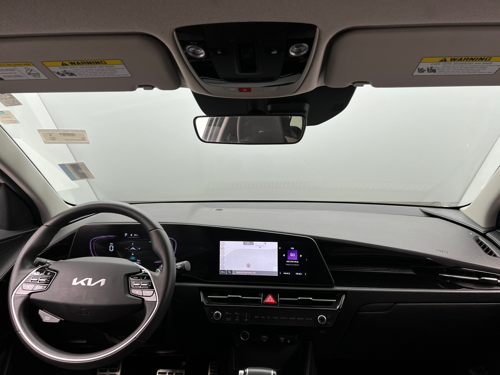 Thumbnail: 2023 Kia Niro - 3