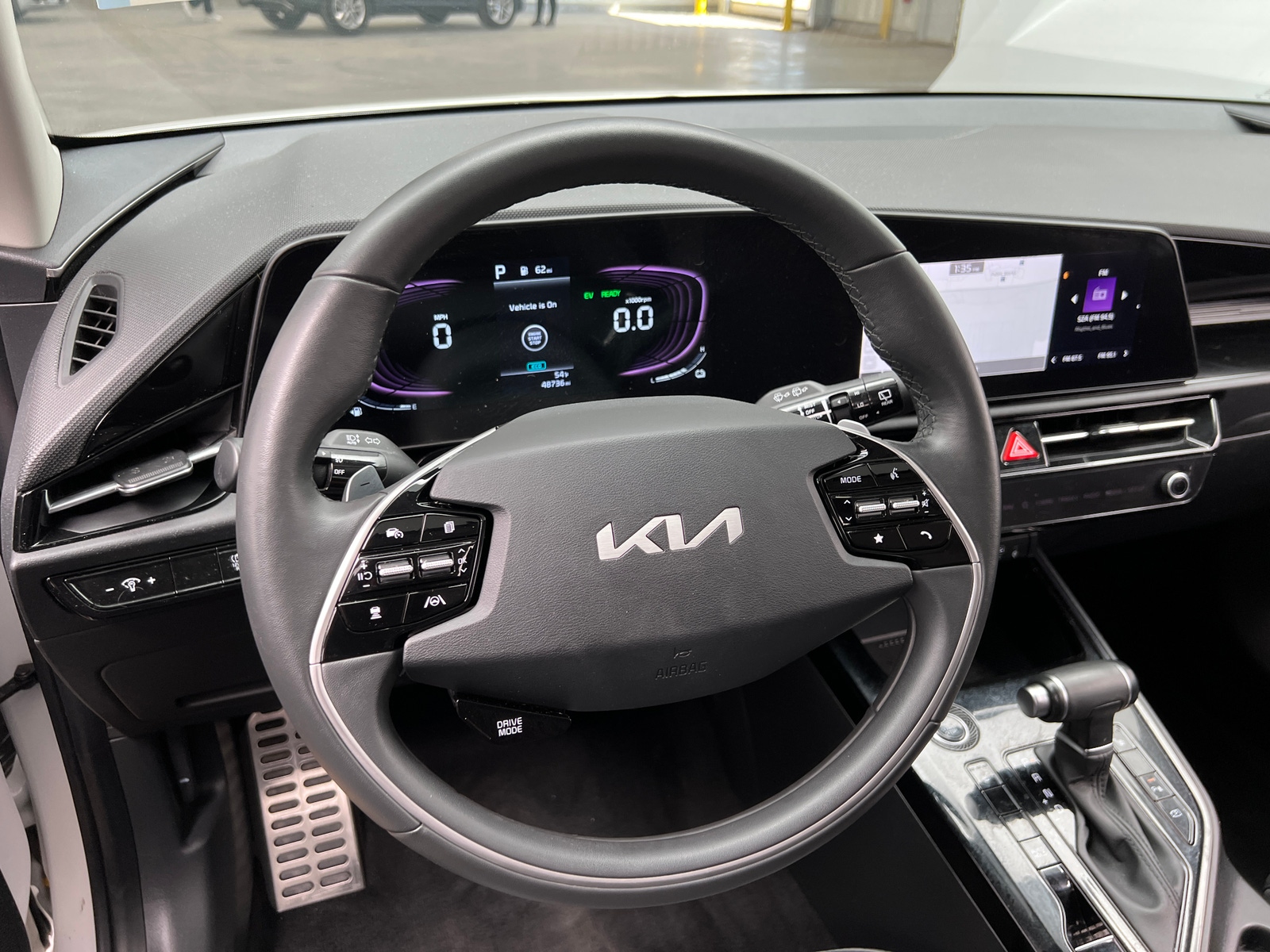 Thumbnail: 2023 Kia Niro - 5