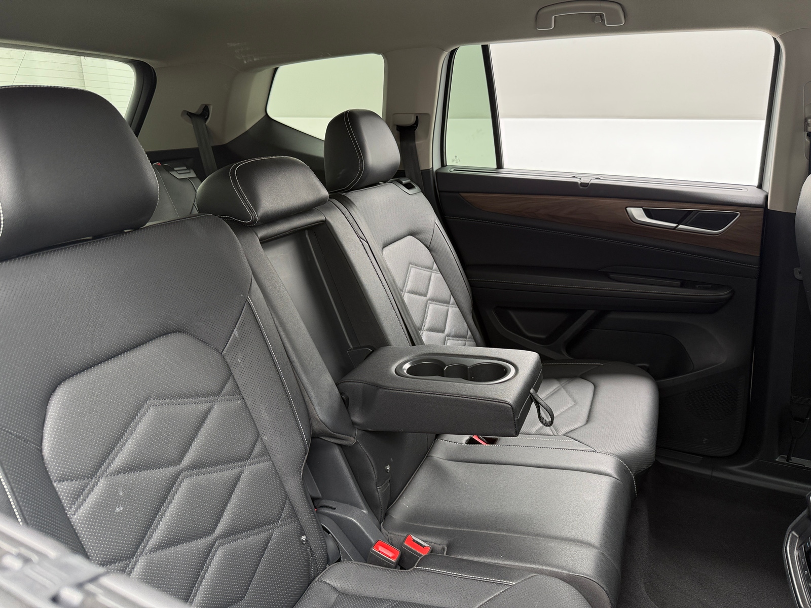 Thumbnail: 2025 Volkswagen Atlas - 5