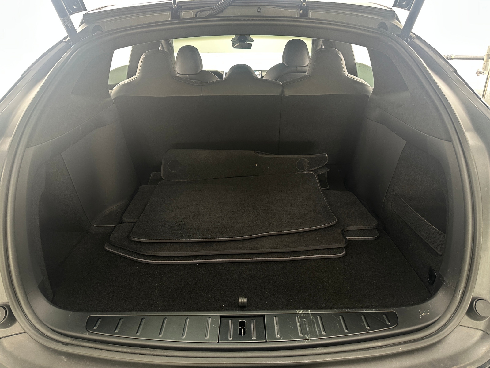 Thumbnail: 2022 Tesla Model X - 6