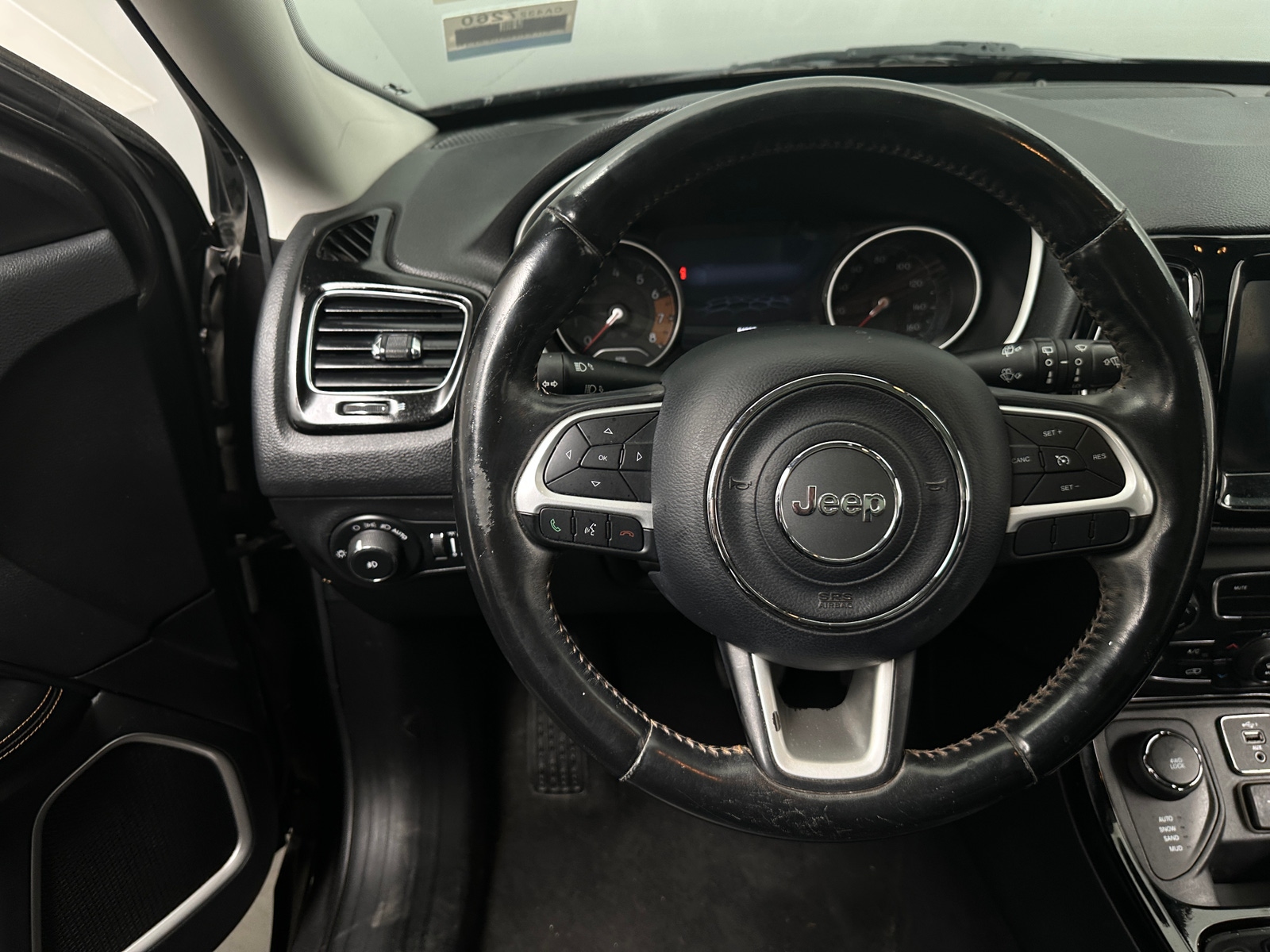 Thumbnail: 2019 Jeep Compass - 4