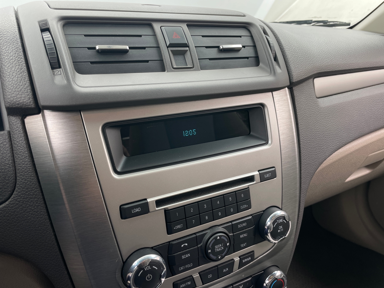 Thumbnail: 2012 Ford Fusion - 4