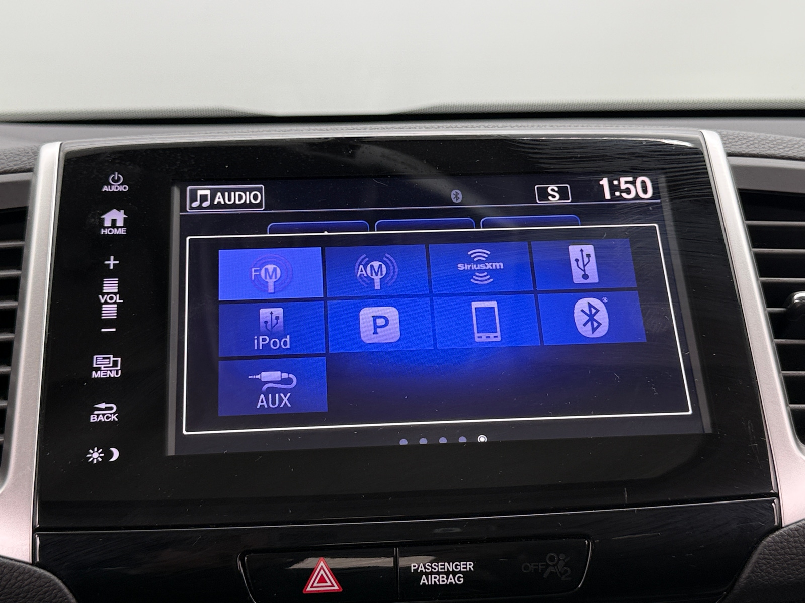 Thumbnail: 2018 Honda Pilot - 3