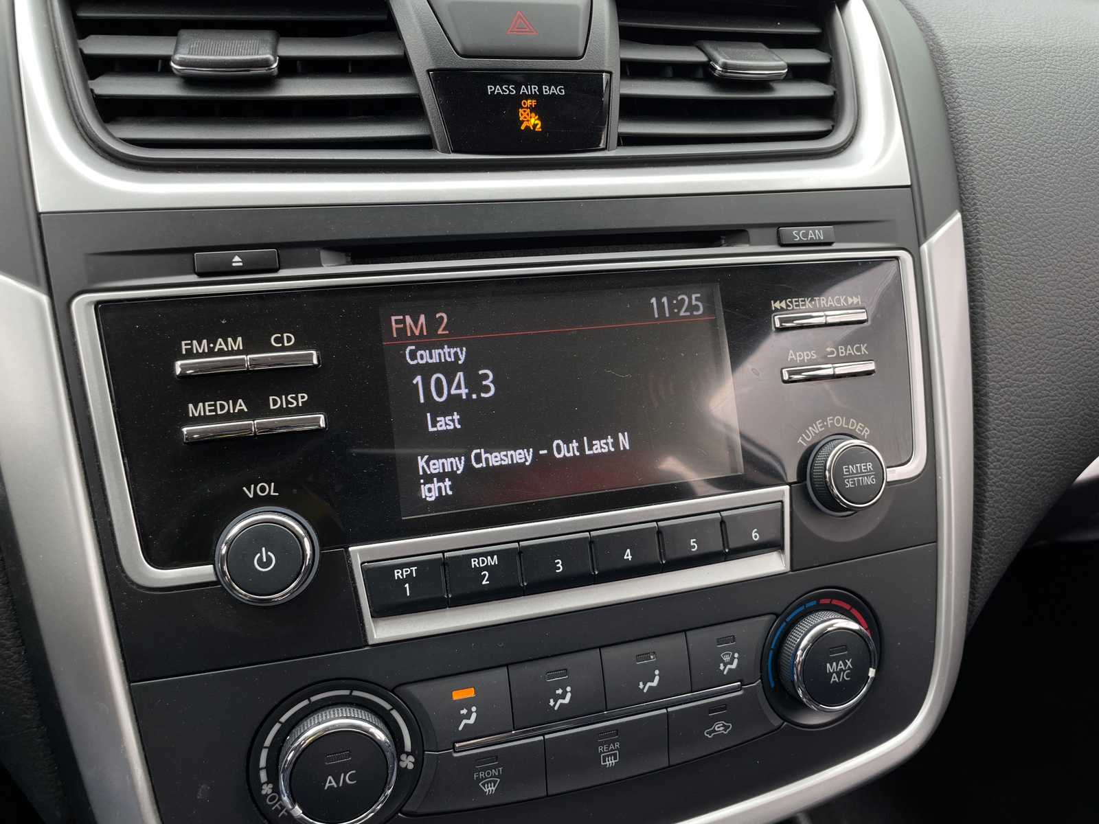 Thumbnail: 2016 Nissan Altima - 4