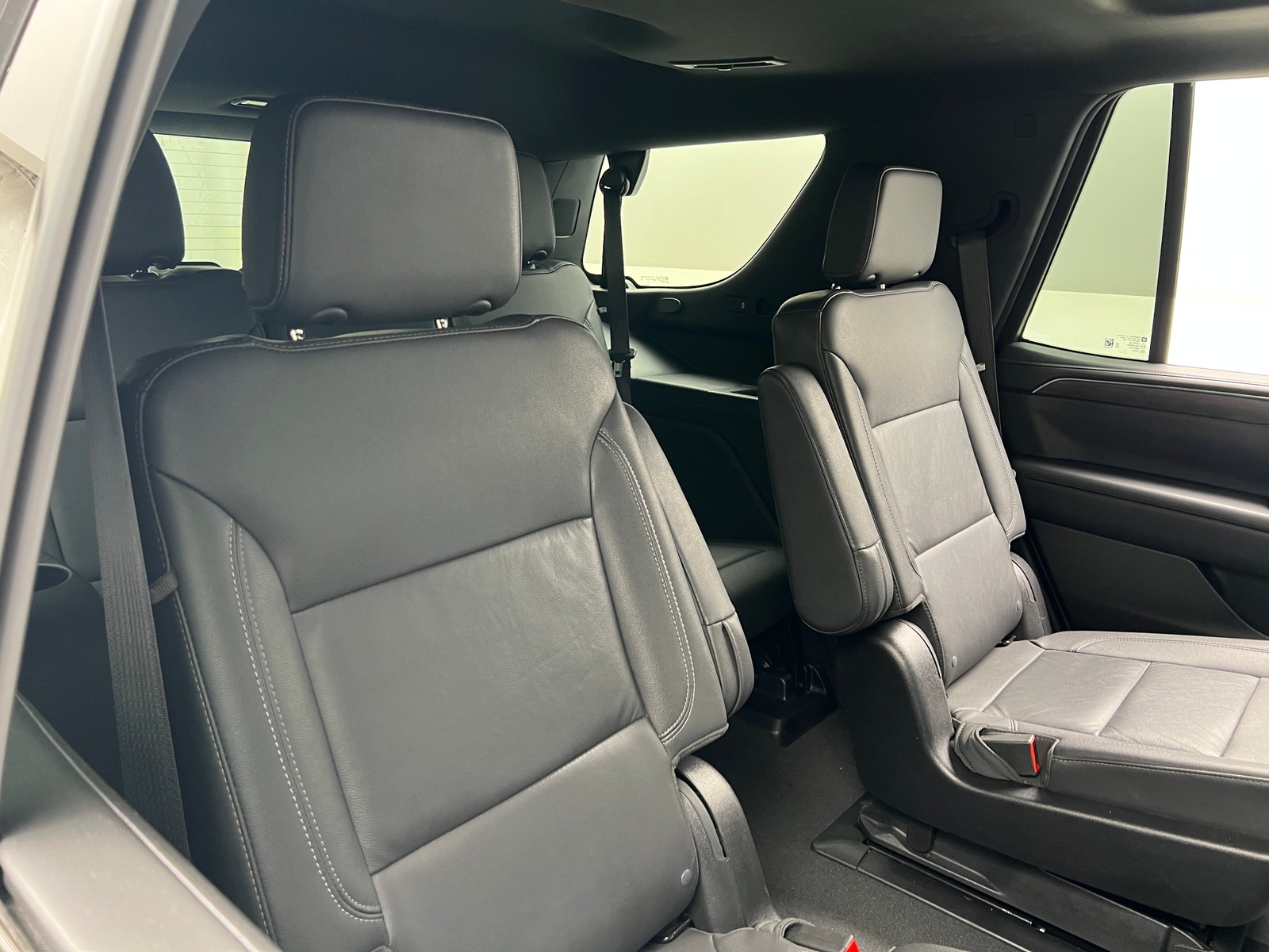 Thumbnail: 2024 Chevrolet Tahoe - 5