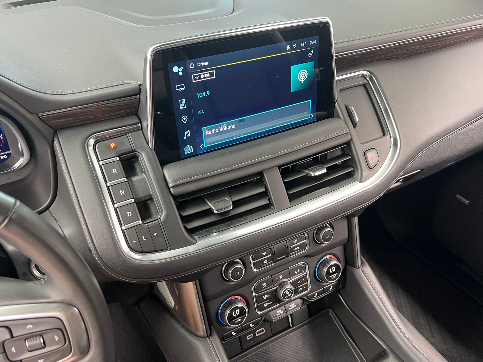 Thumbnail: 2024 Chevrolet Tahoe - 3