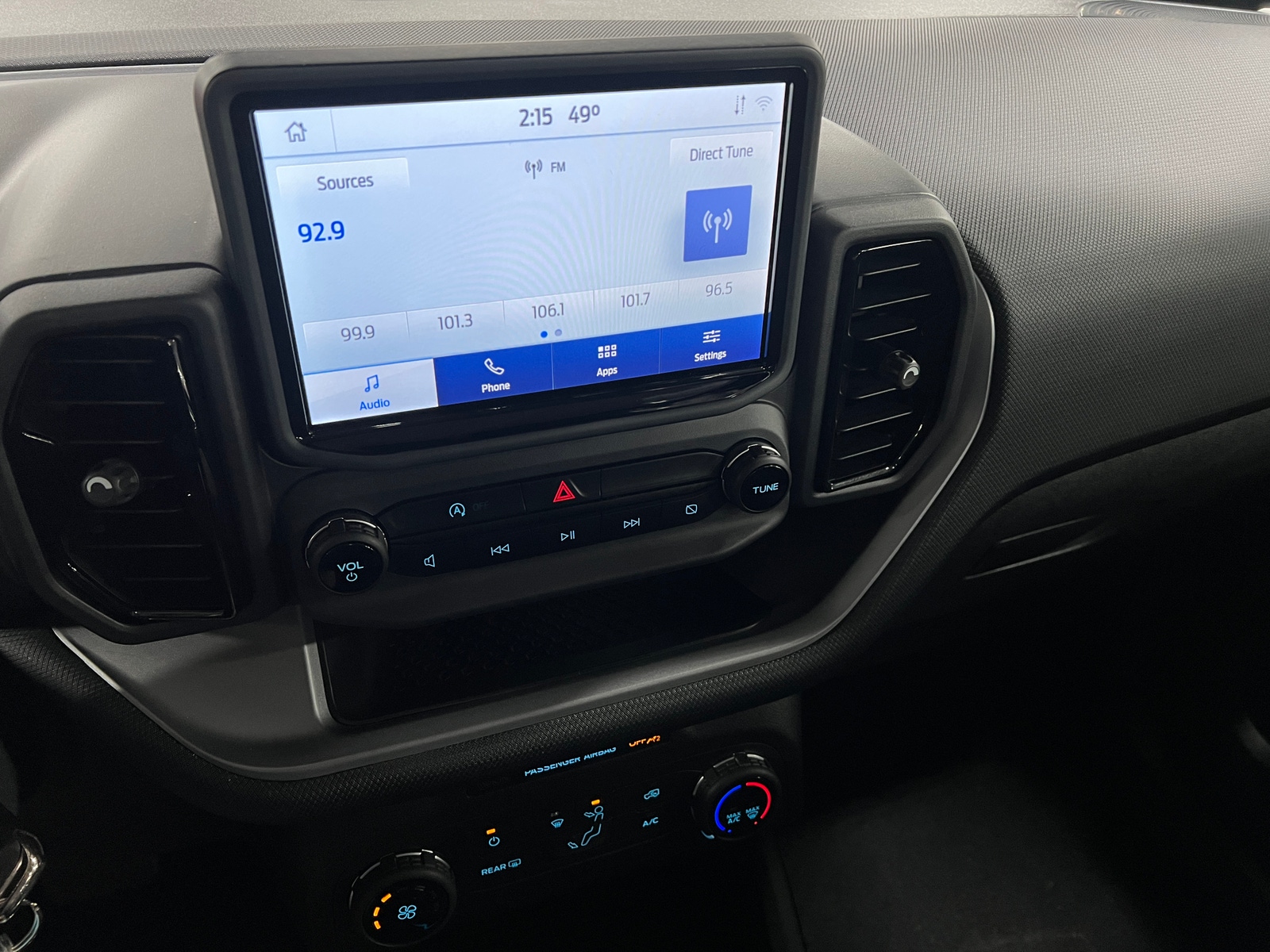 Thumbnail: 2022 Ford Bronco Sport - 4