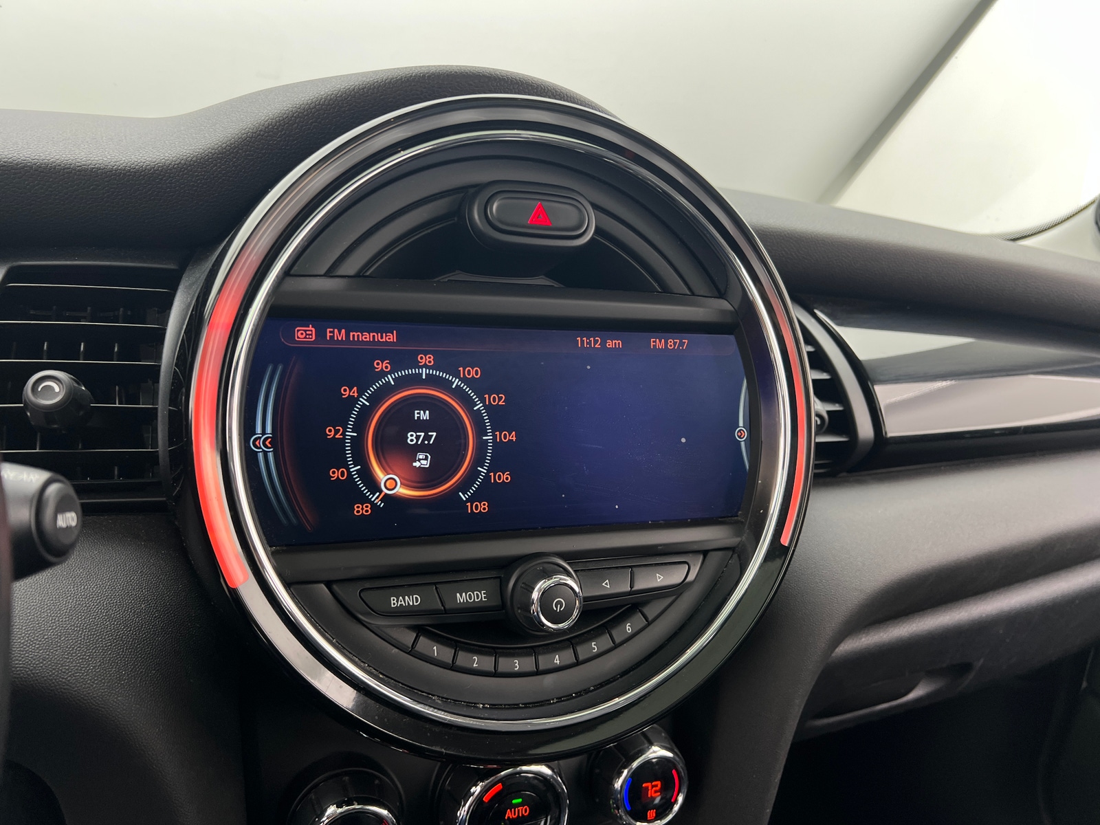 Thumbnail: 2015 MINI Cooper Hardtop - 3