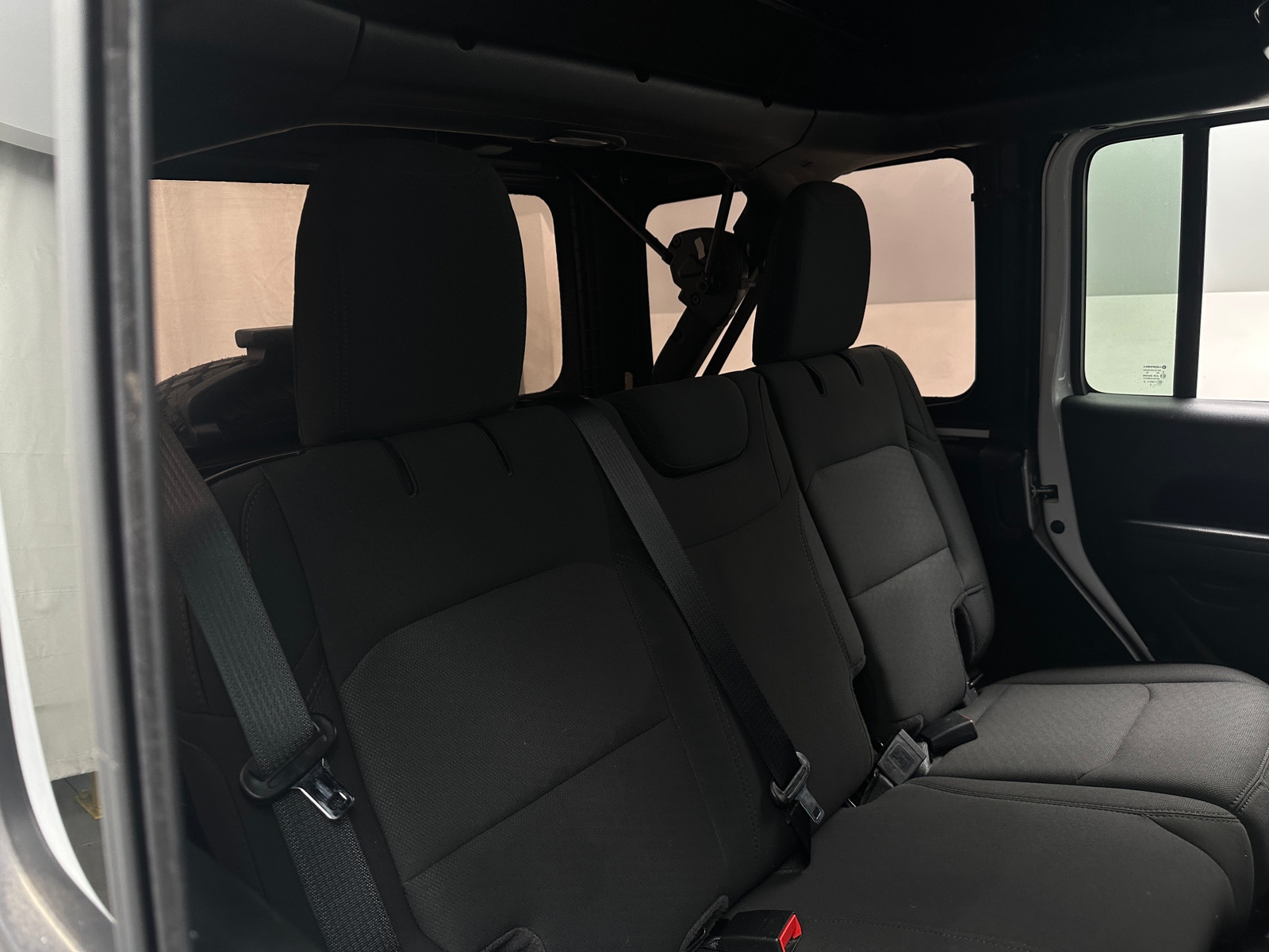 Thumbnail: 2022 Jeep Wrangler - 6