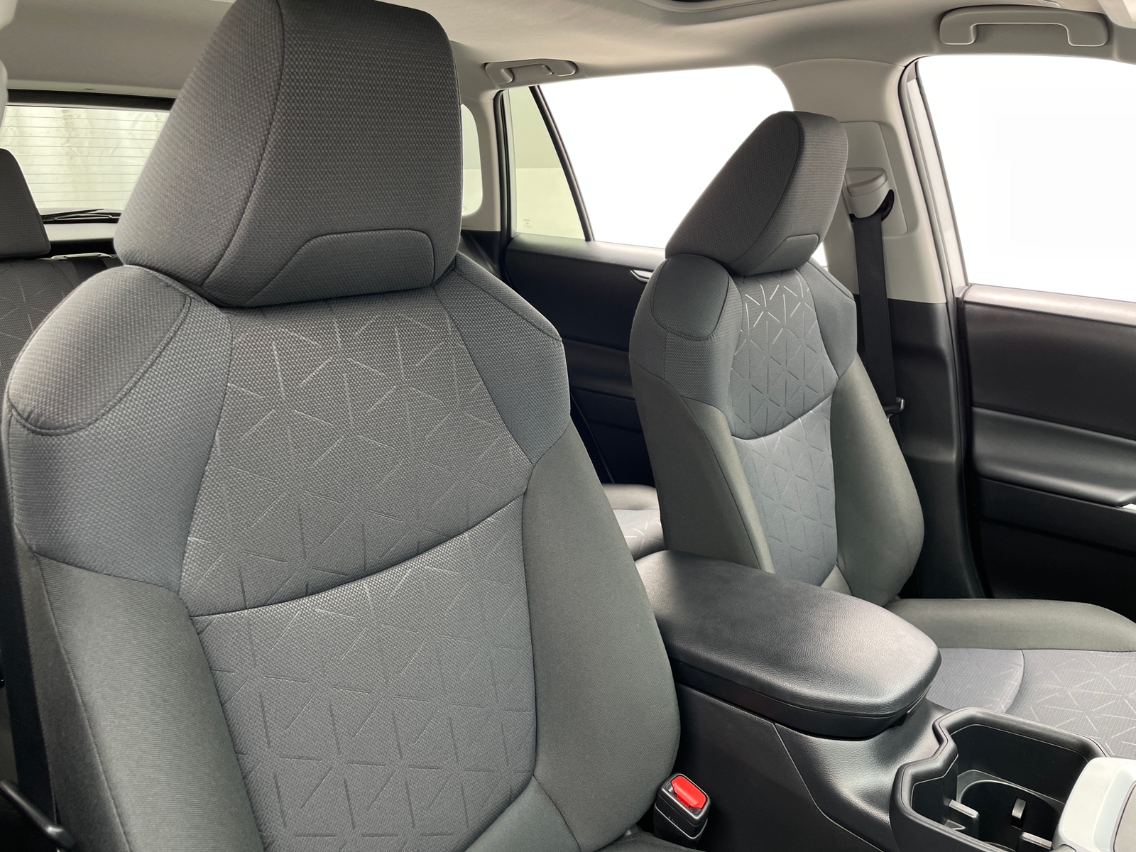 Thumbnail: 2025 Toyota RAV4 - 2