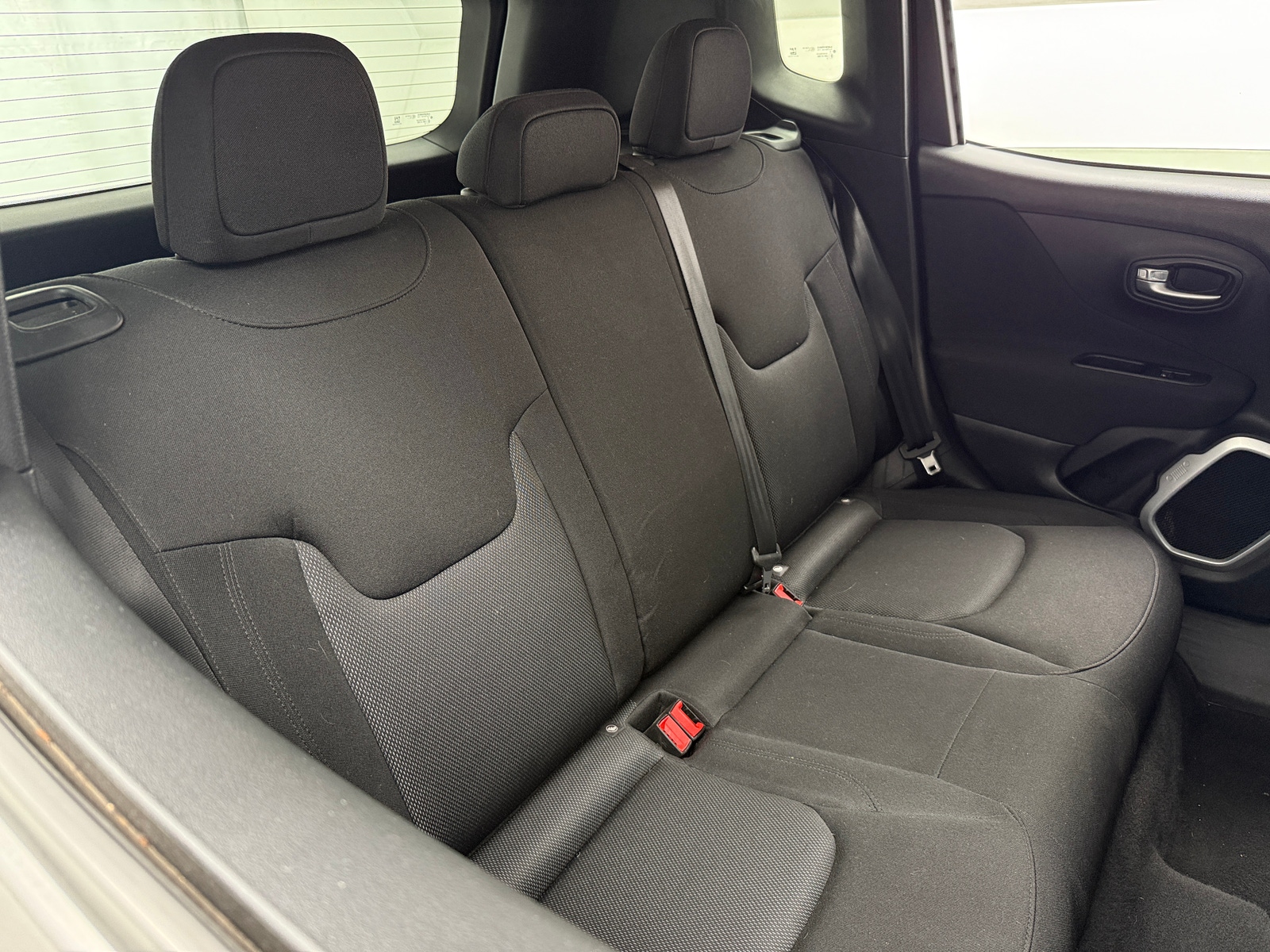 Thumbnail: 2018 Jeep Renegade - 6