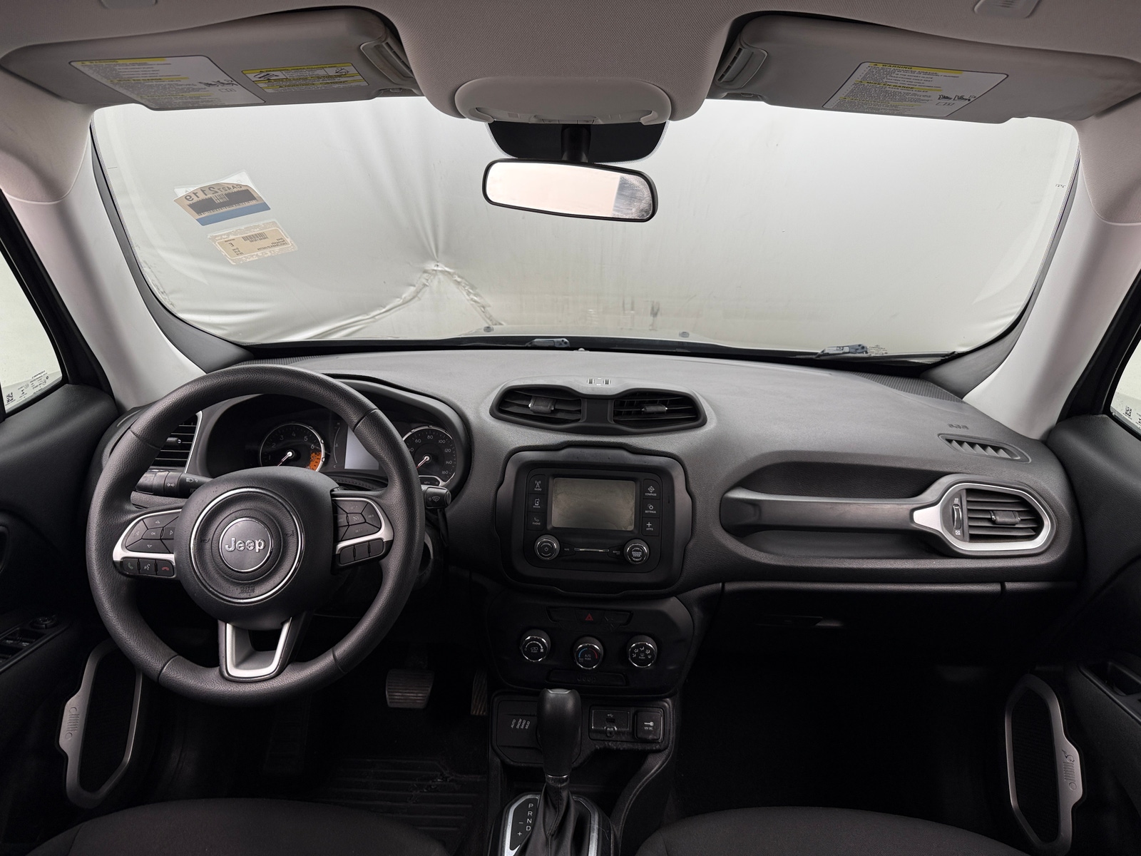 Thumbnail: 2018 Jeep Renegade - 3