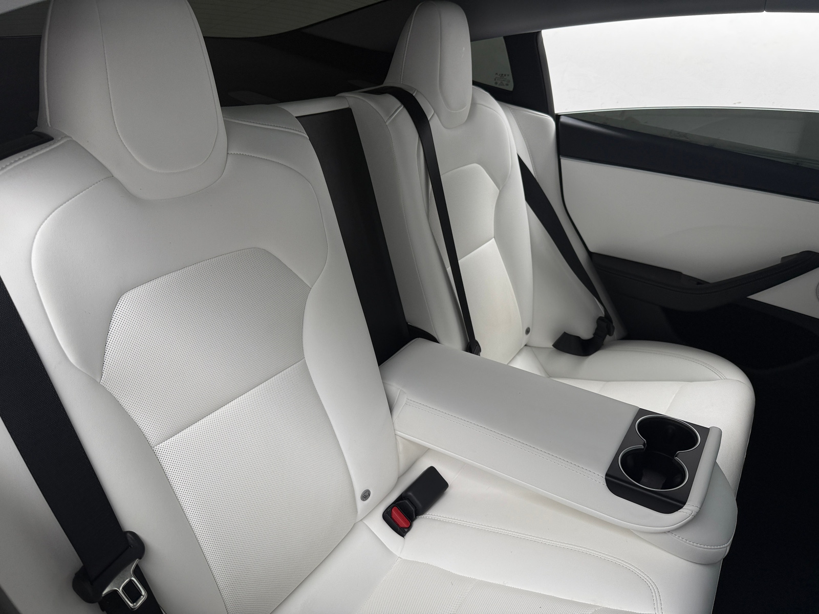 Thumbnail: 2025 Tesla Model 3 - 5