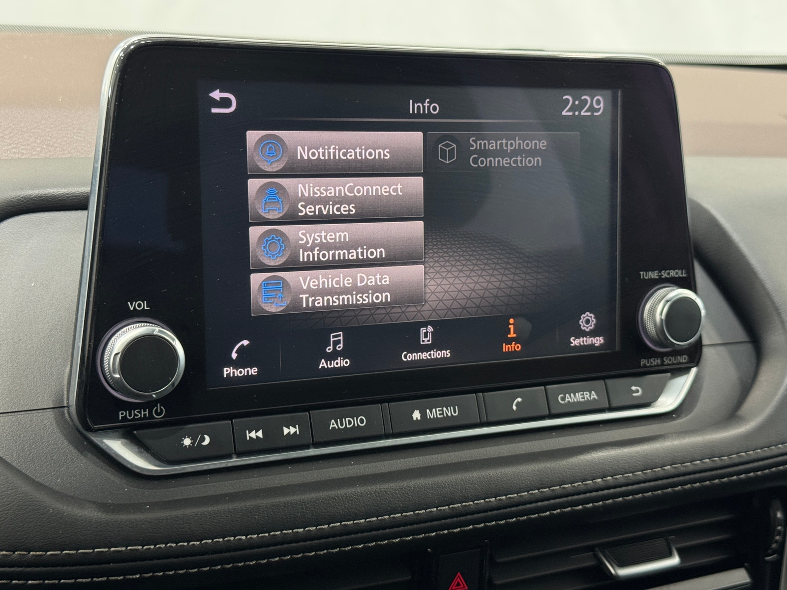 Thumbnail: 2021 Nissan Rogue - 4