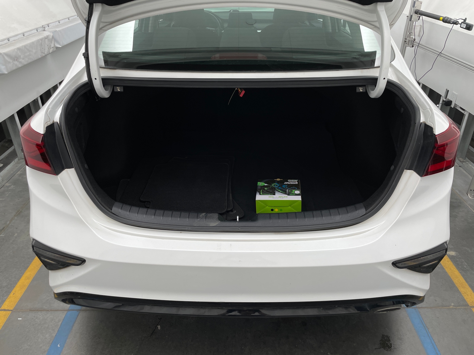 Thumbnail: 2021 Kia Forte - 7