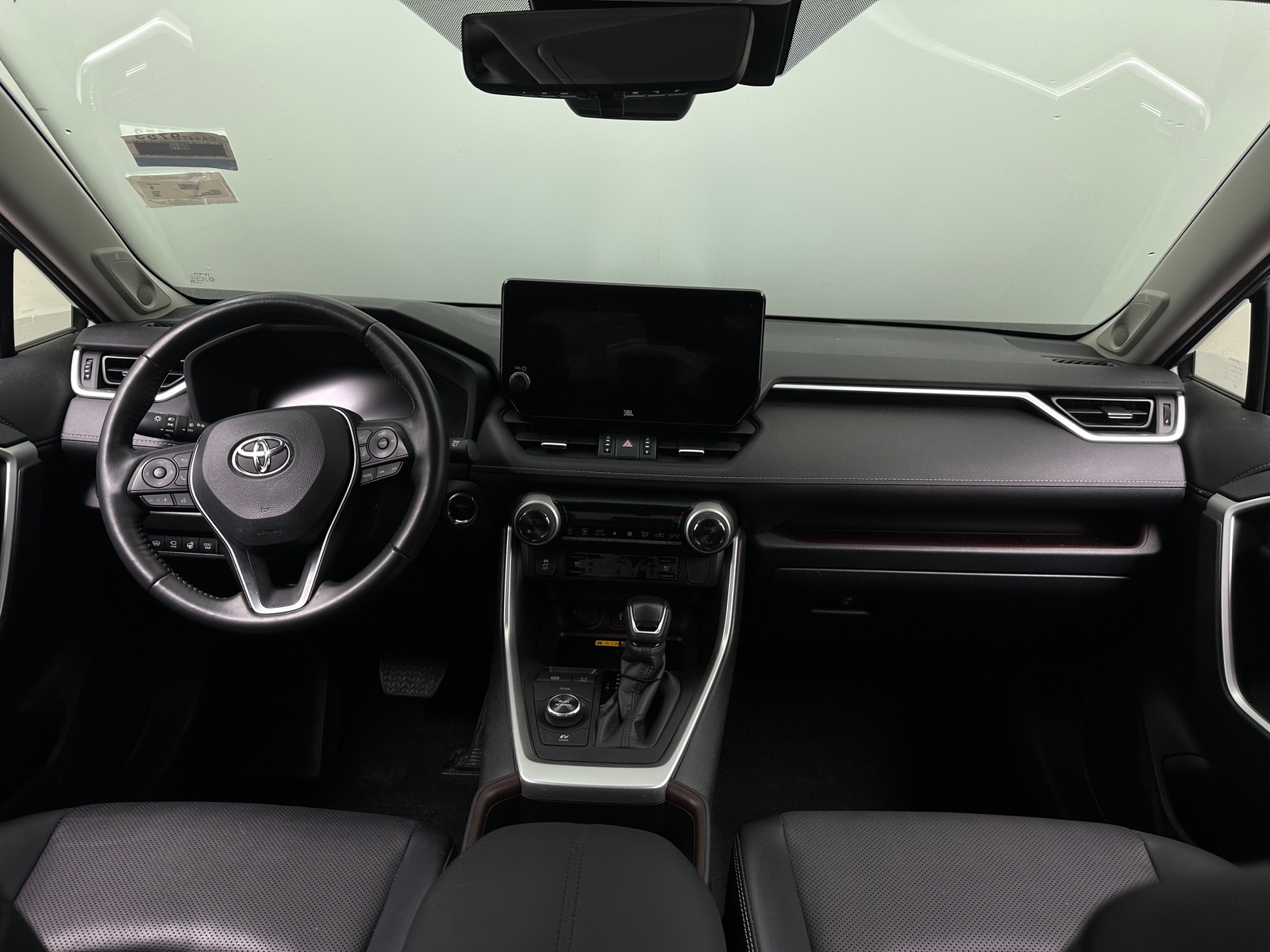 Thumbnail: 2024 Toyota RAV4 - 2