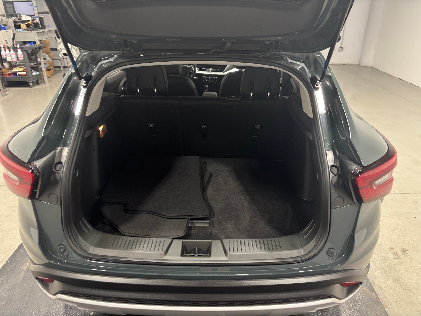 Thumbnail: 2025 Chevrolet Trax - 7