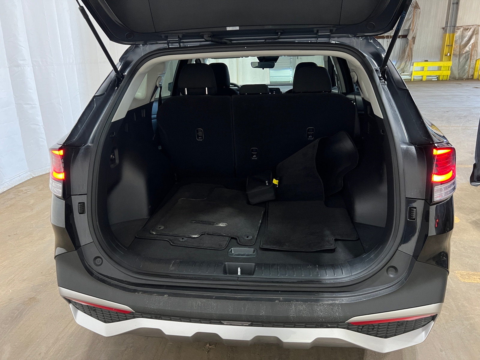 Thumbnail: 2025 Kia Sportage - 7