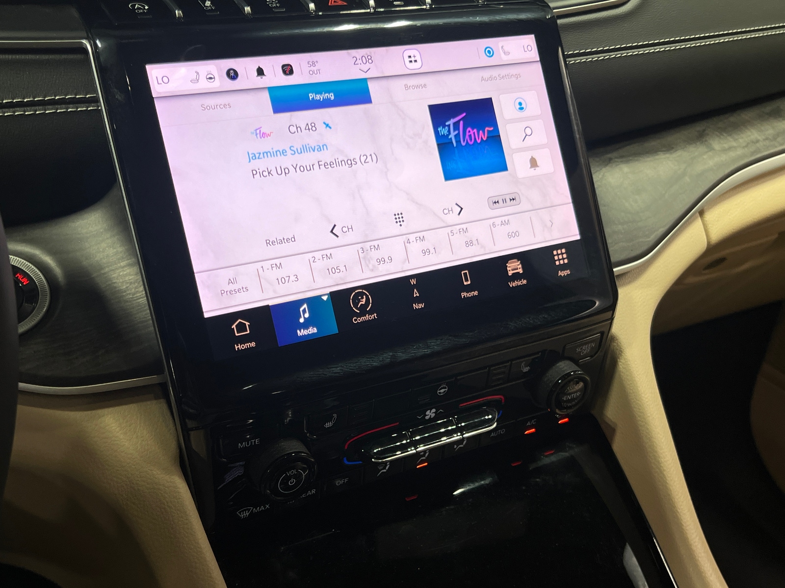 Thumbnail: 2023 Jeep Grand Cherokee - 3