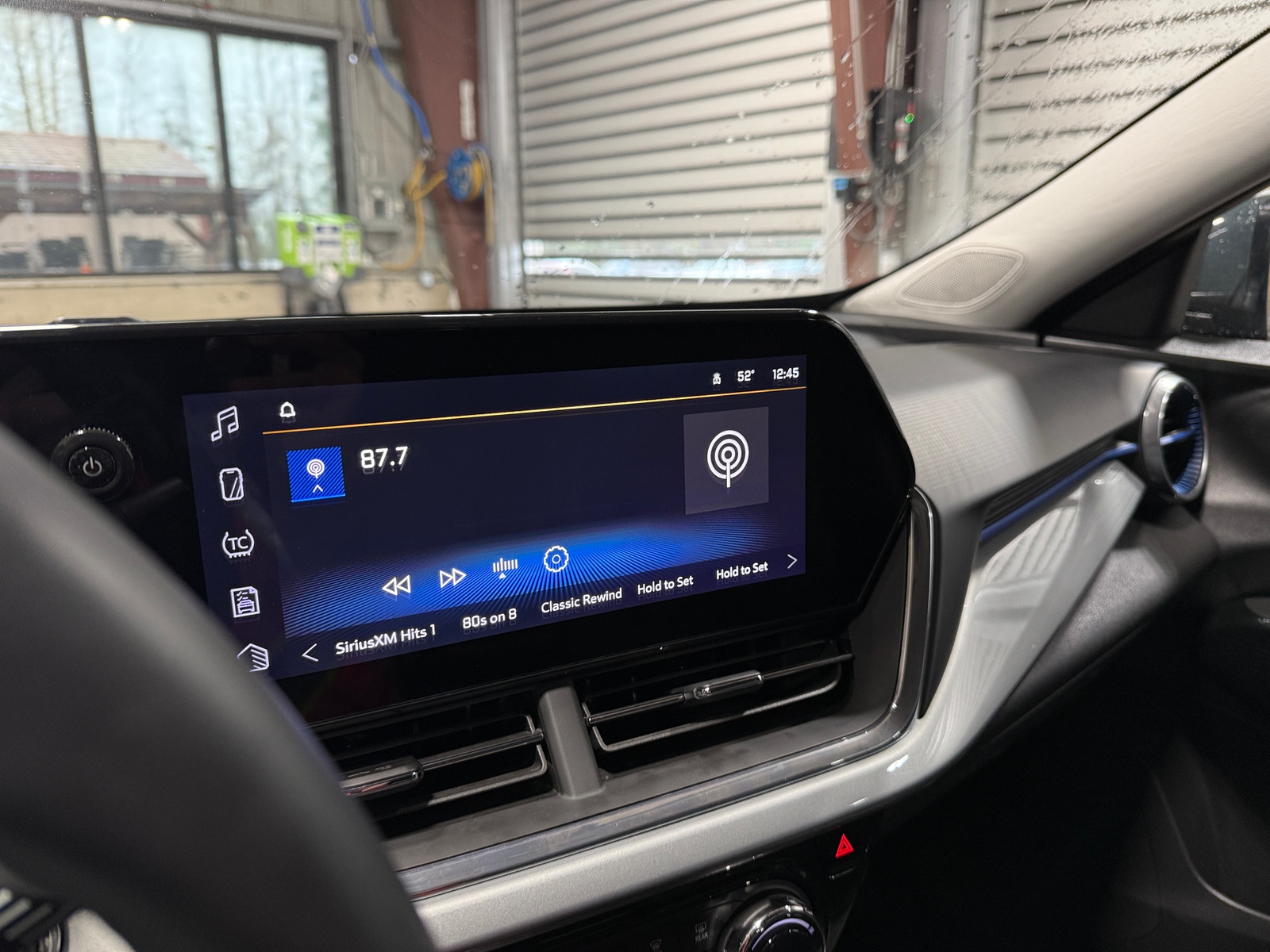 Thumbnail: 2025 Chevrolet Trax - 4