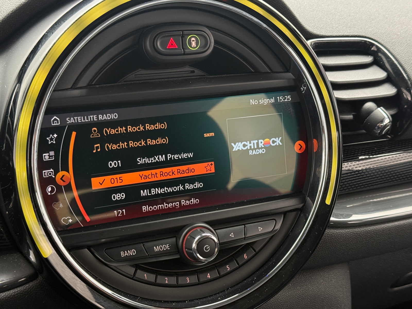 Thumbnail: 2019 MINI Cooper Clubman - 3