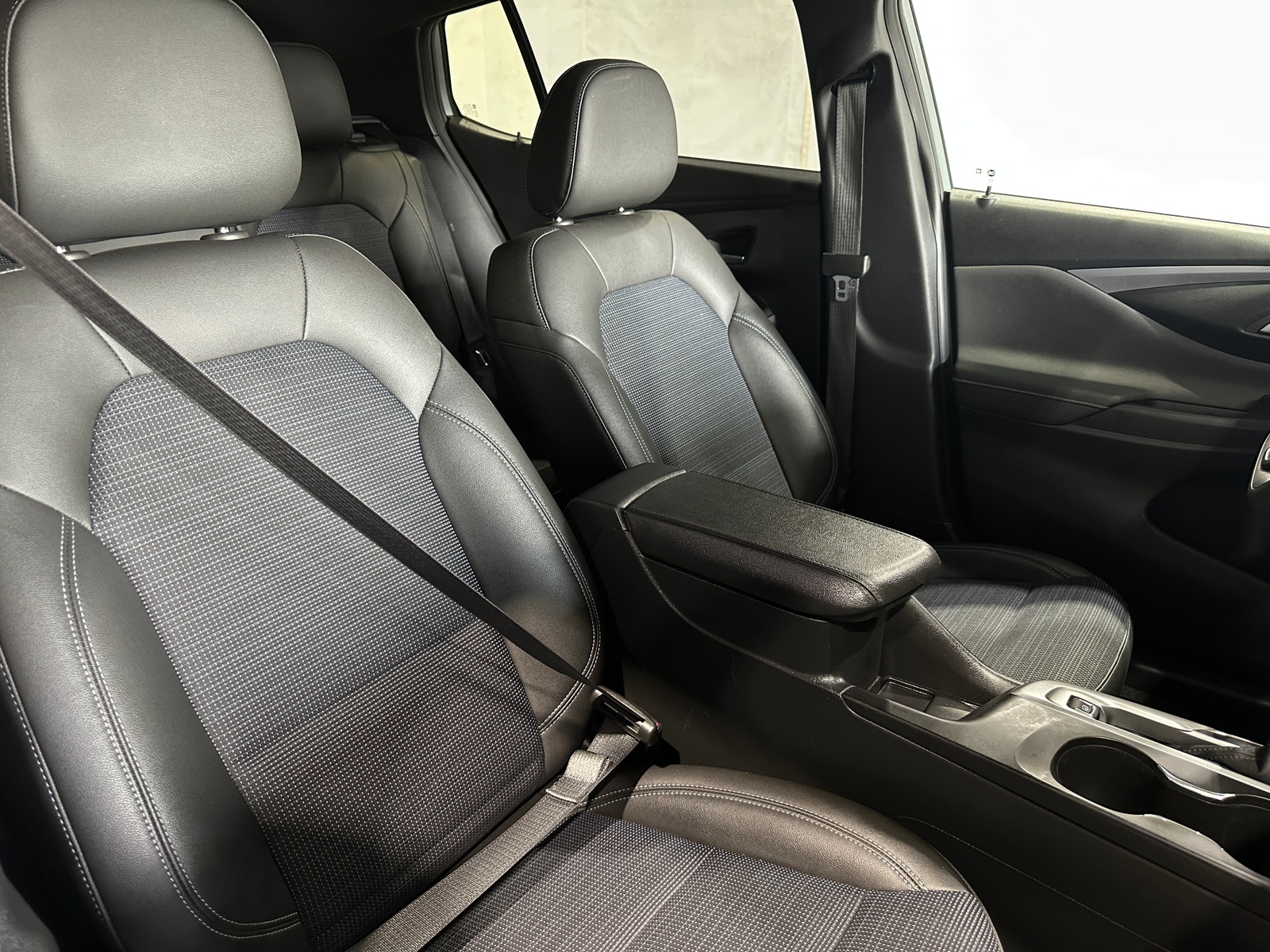 Thumbnail: 2025 Buick Envista - 2