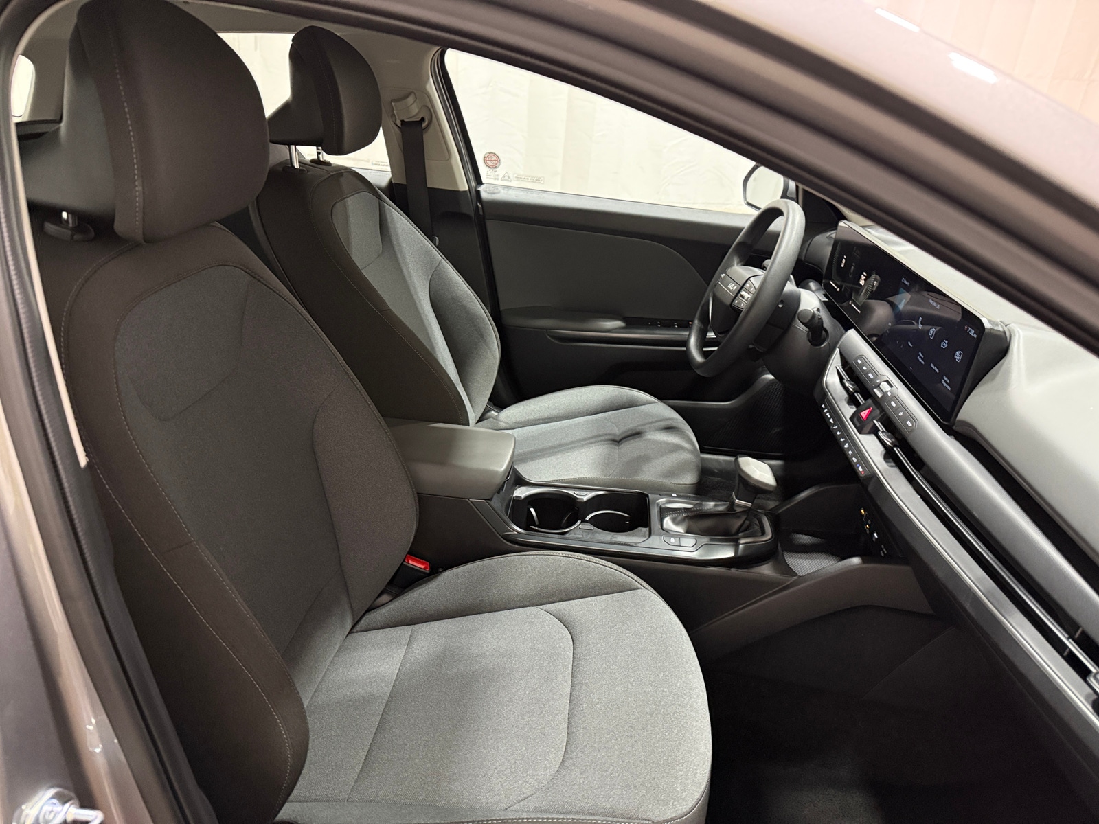 Thumbnail: 2025 Kia K4 - 2