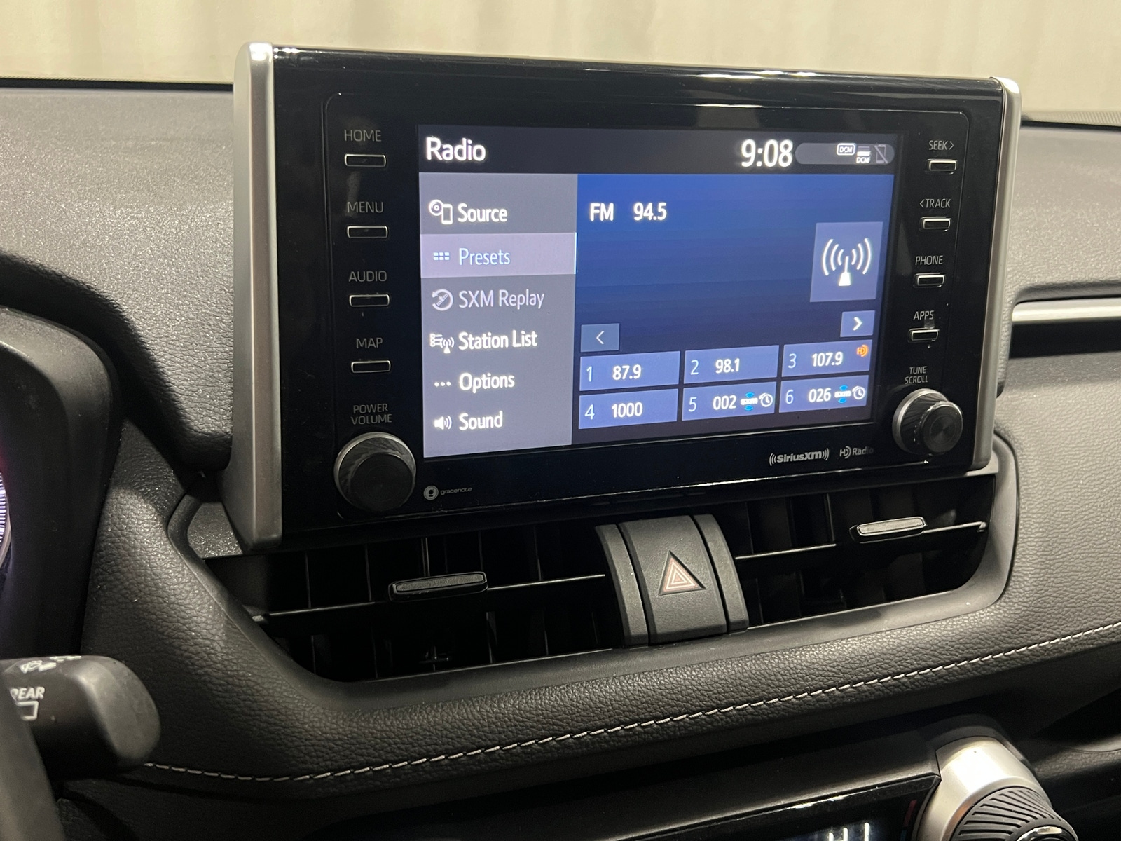 Thumbnail: 2021 Toyota RAV4 - 3