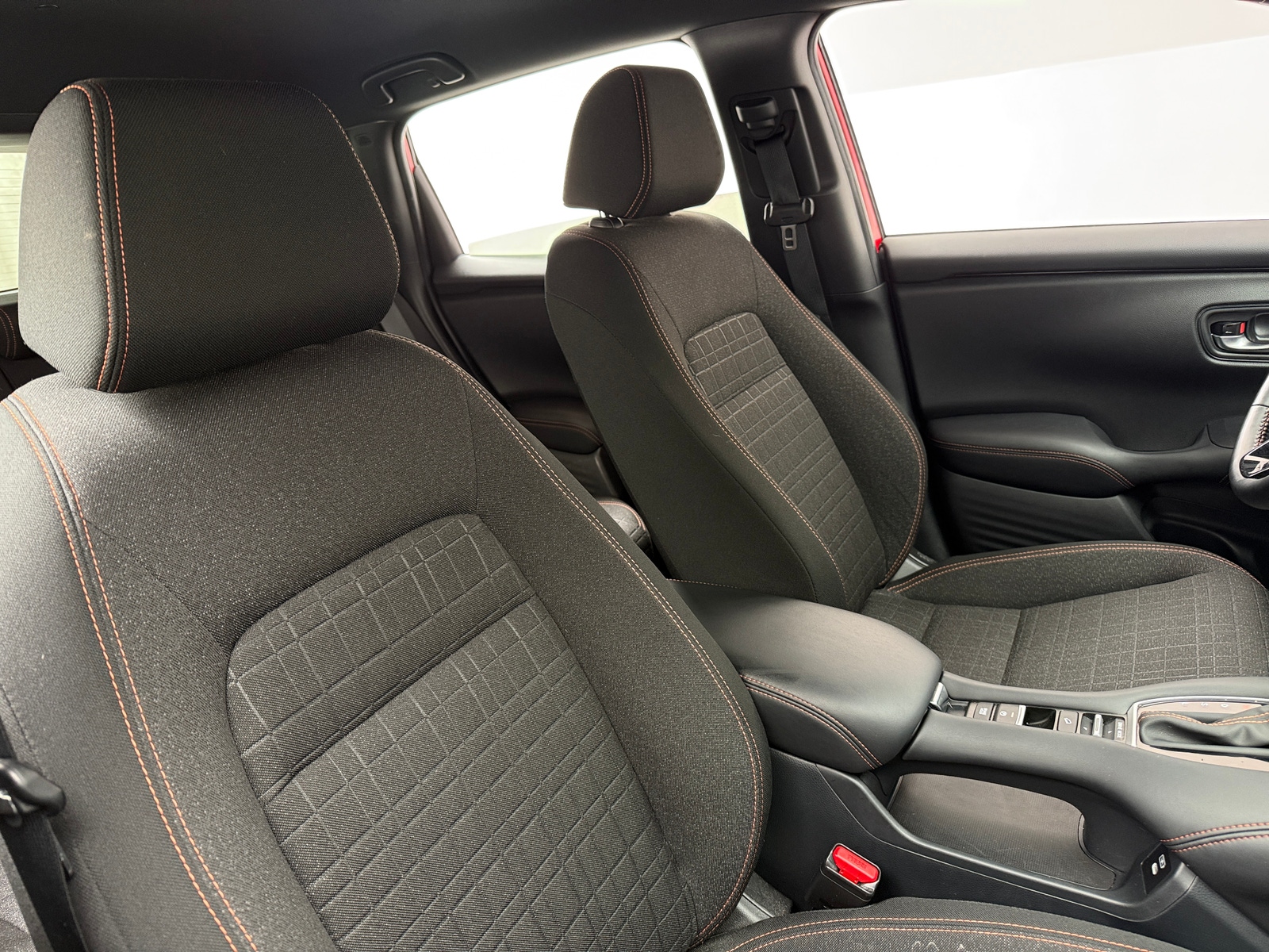 Thumbnail: 2025 Honda HR-V - 2