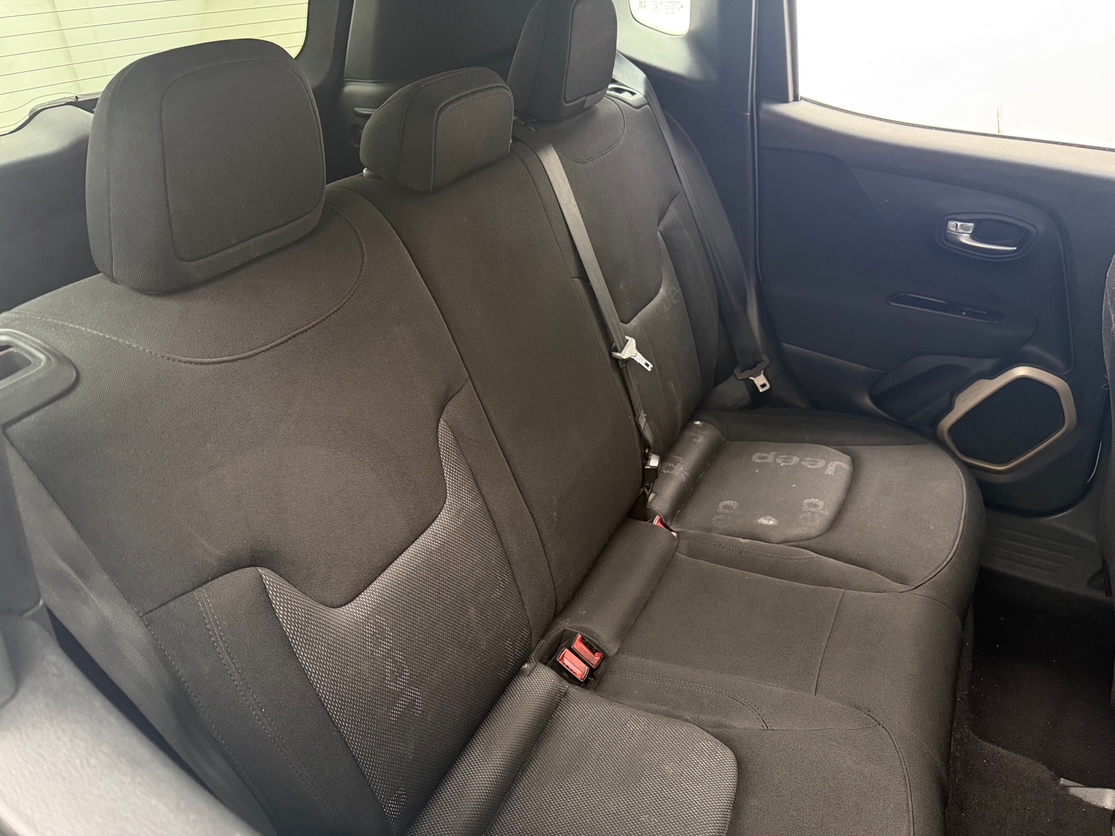 Thumbnail: 2017 Jeep Renegade - 7