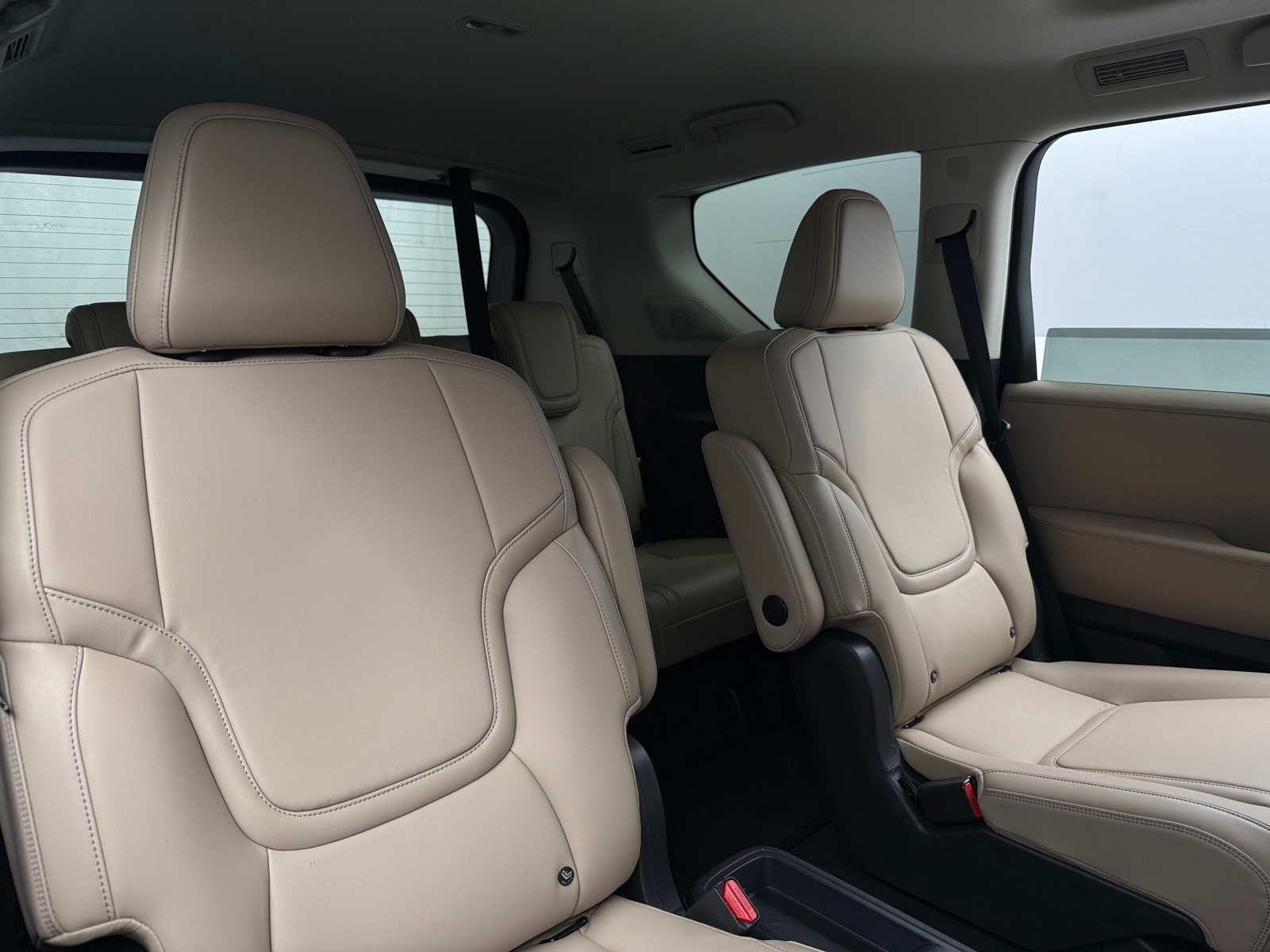 Thumbnail: 2025 INFINITI QX80 - 5