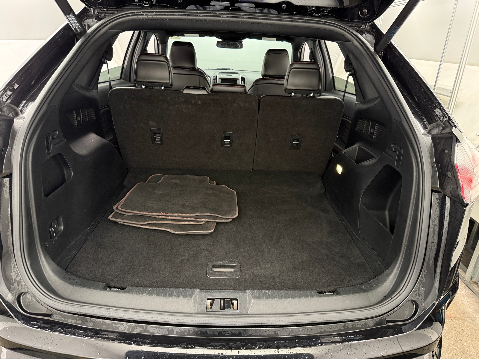 Thumbnail: 2020 Ford Edge - 7