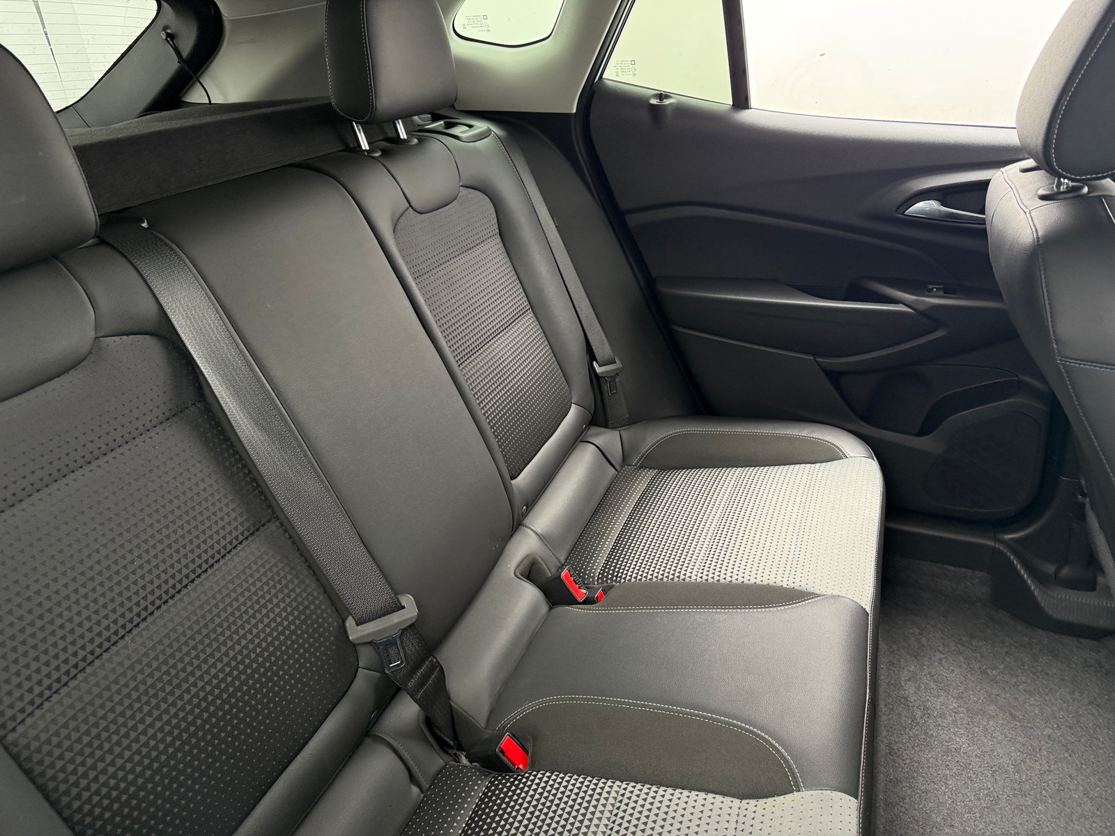 Thumbnail: 2025 Chevrolet Trax - 6