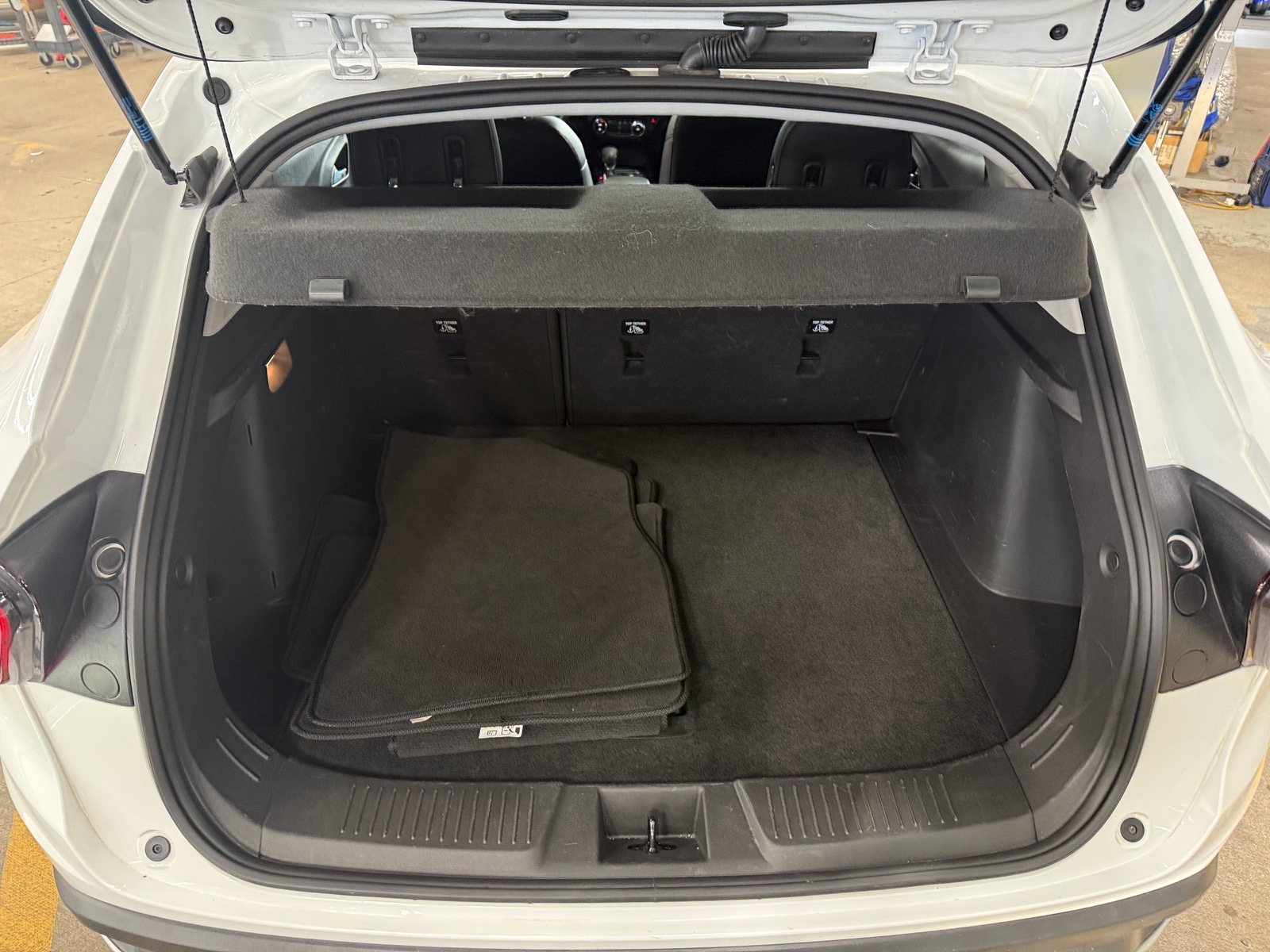 Thumbnail: 2025 Chevrolet Trax - 7