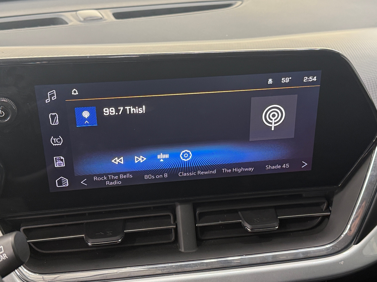 Thumbnail: 2025 Chevrolet Trax - 4