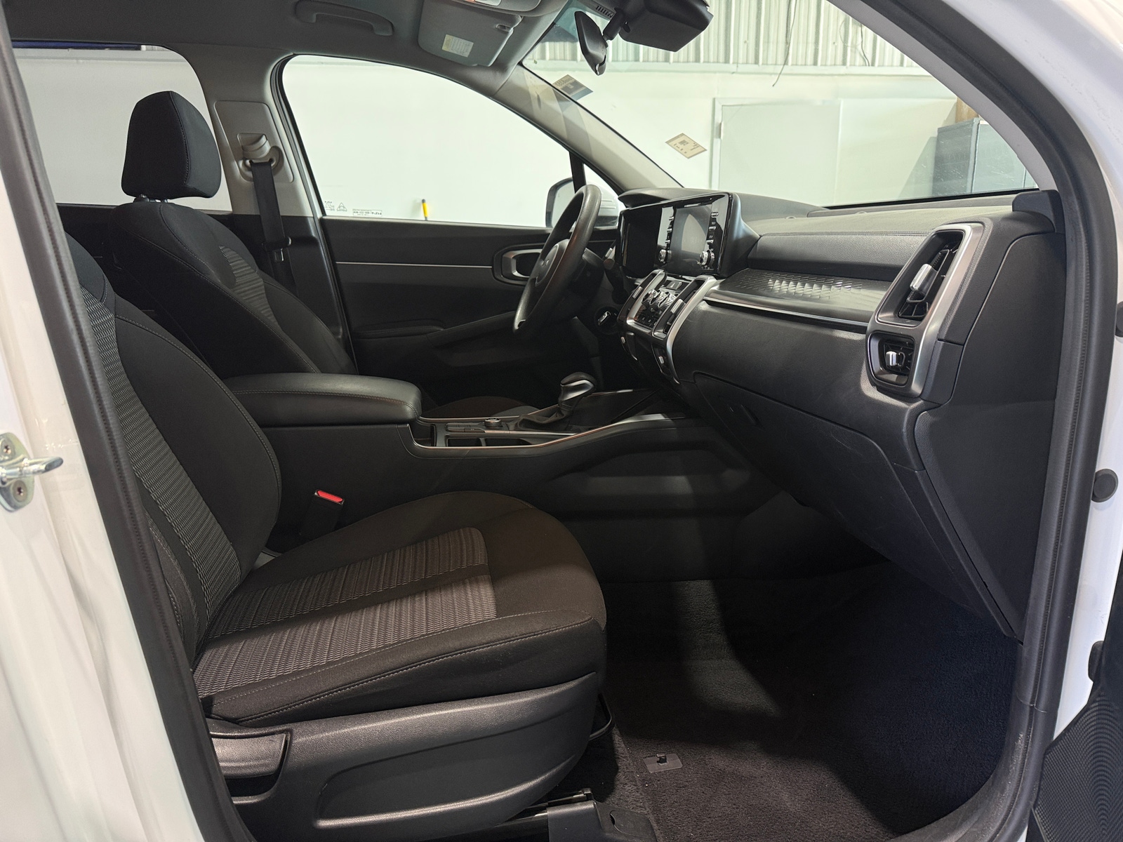 Thumbnail: 2023 Kia Sorento - 2