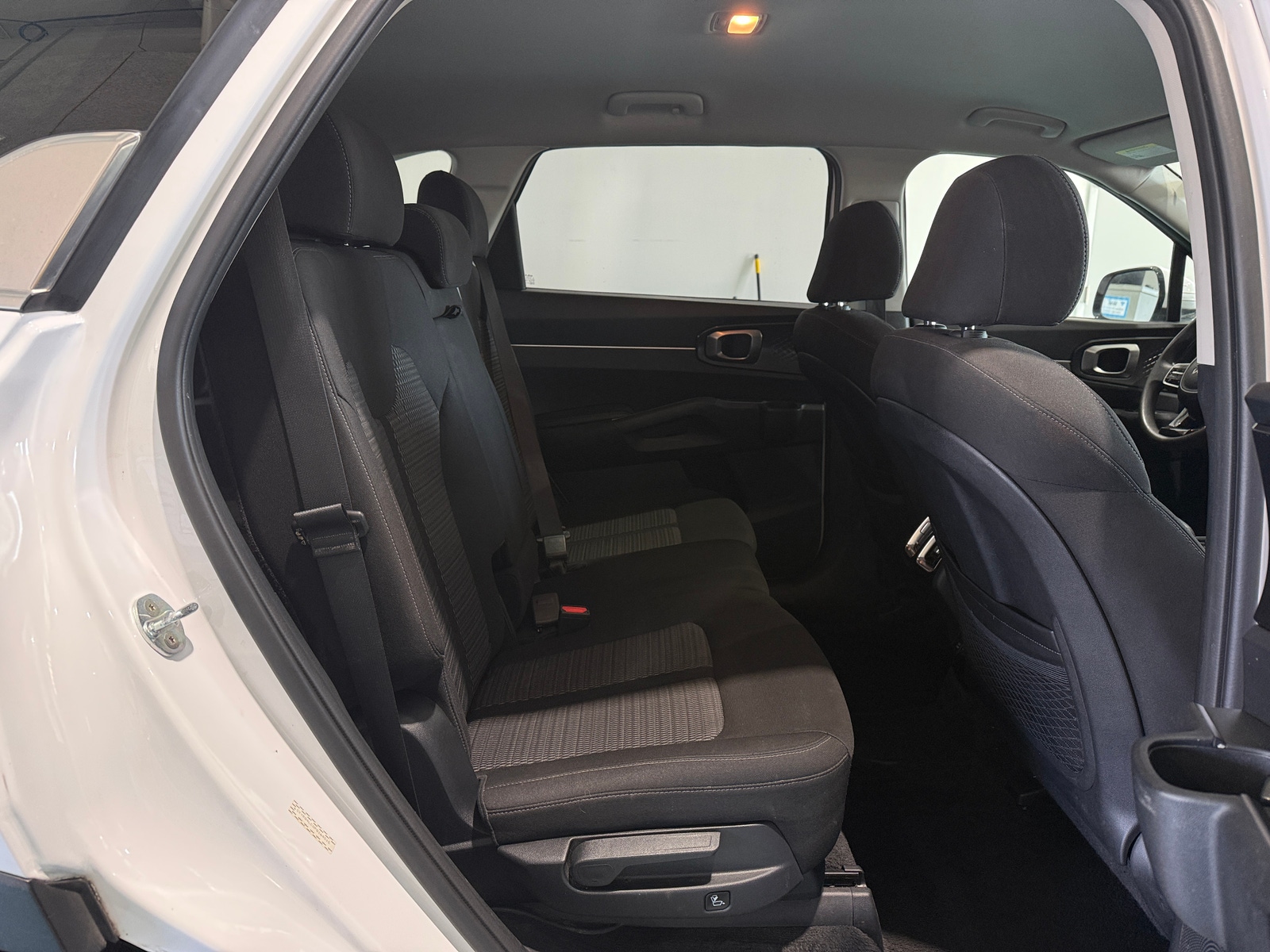 Thumbnail: 2023 Kia Sorento - 6