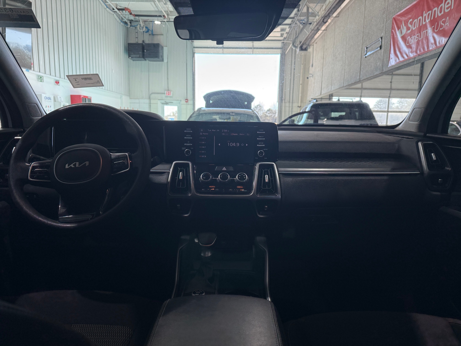 Thumbnail: 2023 Kia Sorento - 3