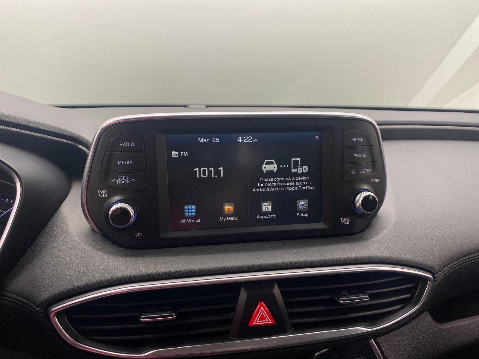 Thumbnail: 2019 Hyundai Santa Fe - 4