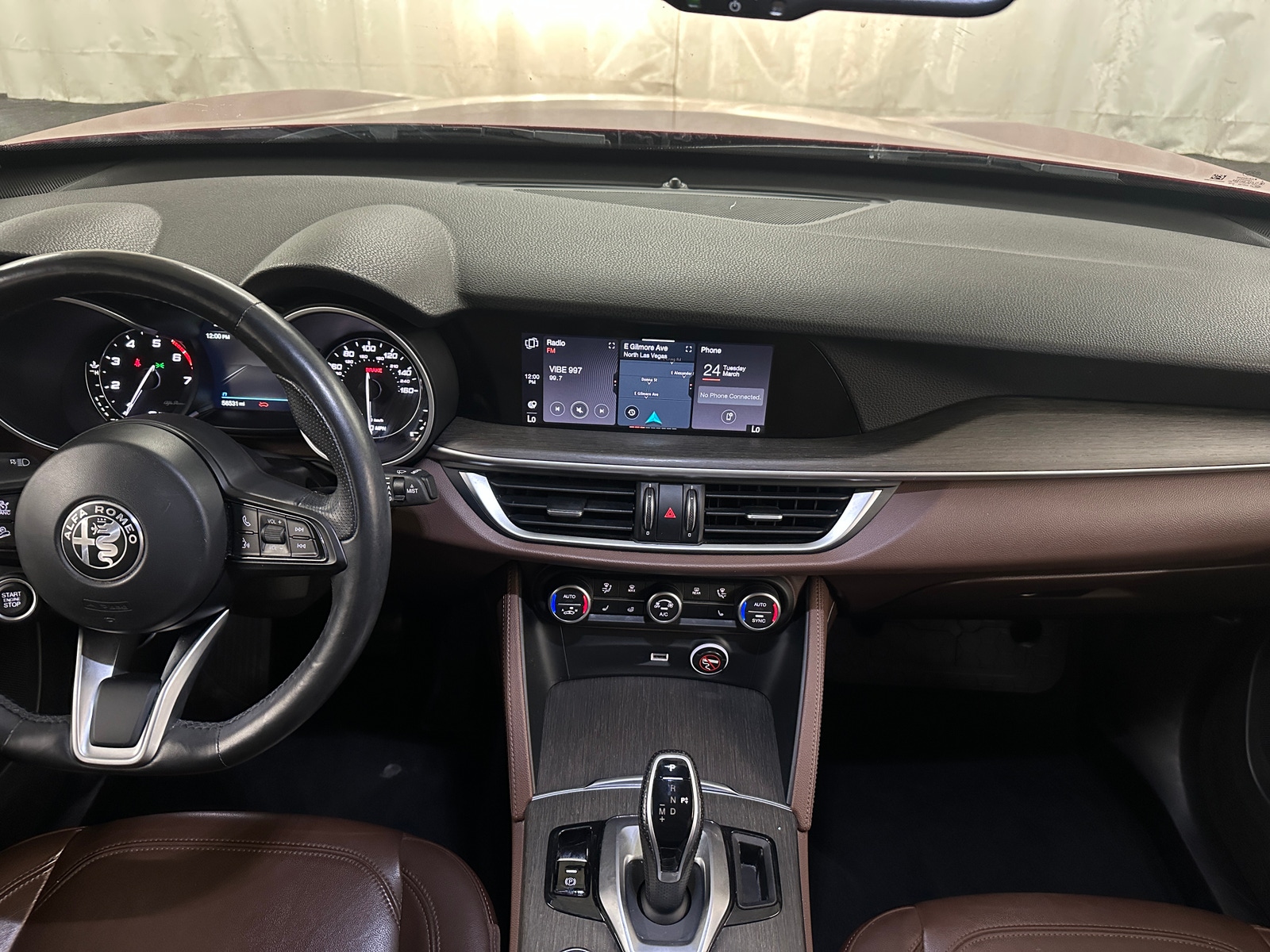 Thumbnail: 2021 Alfa Romeo Stelvio - 2