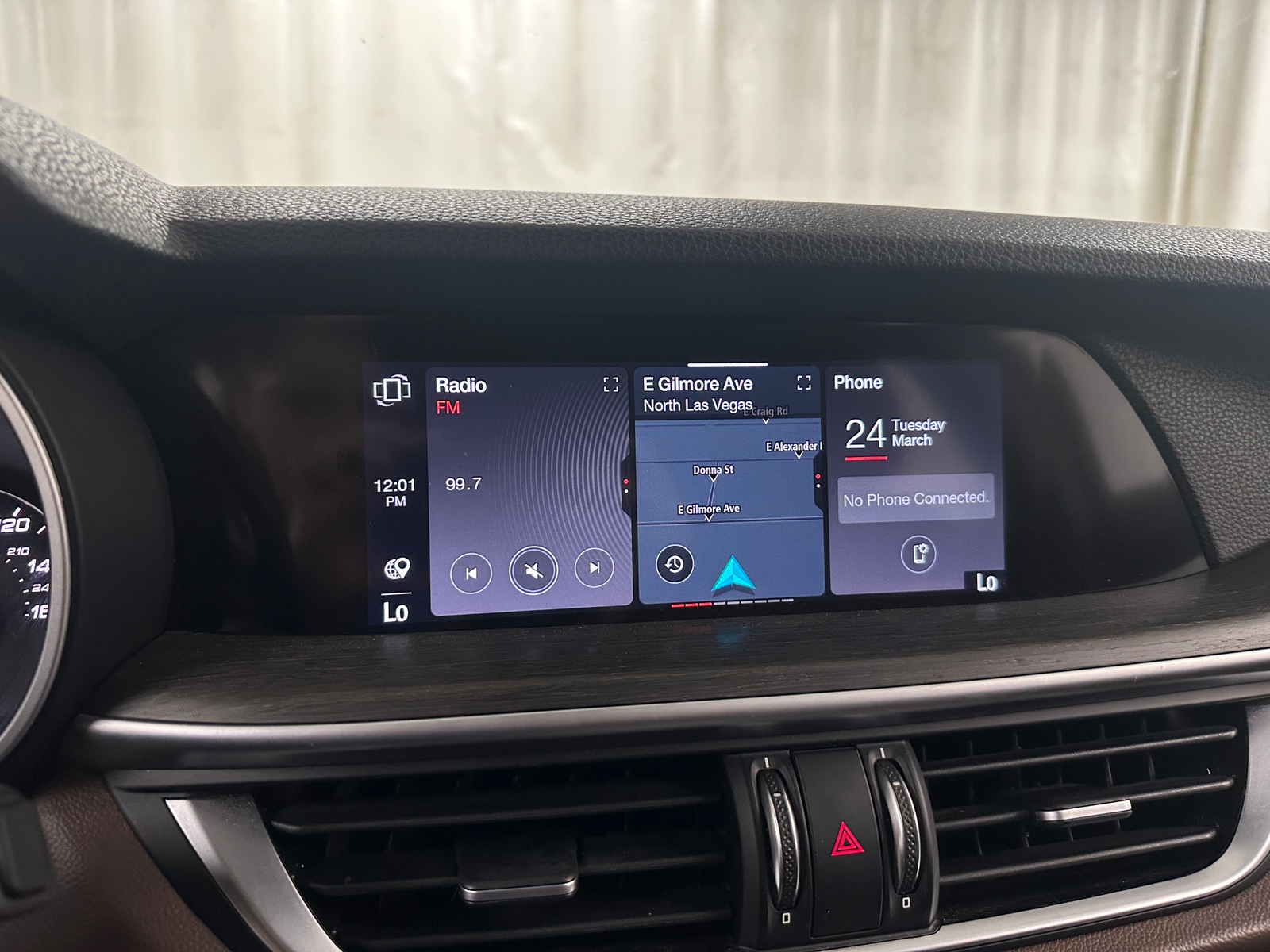 Thumbnail: 2021 Alfa Romeo Stelvio - 3