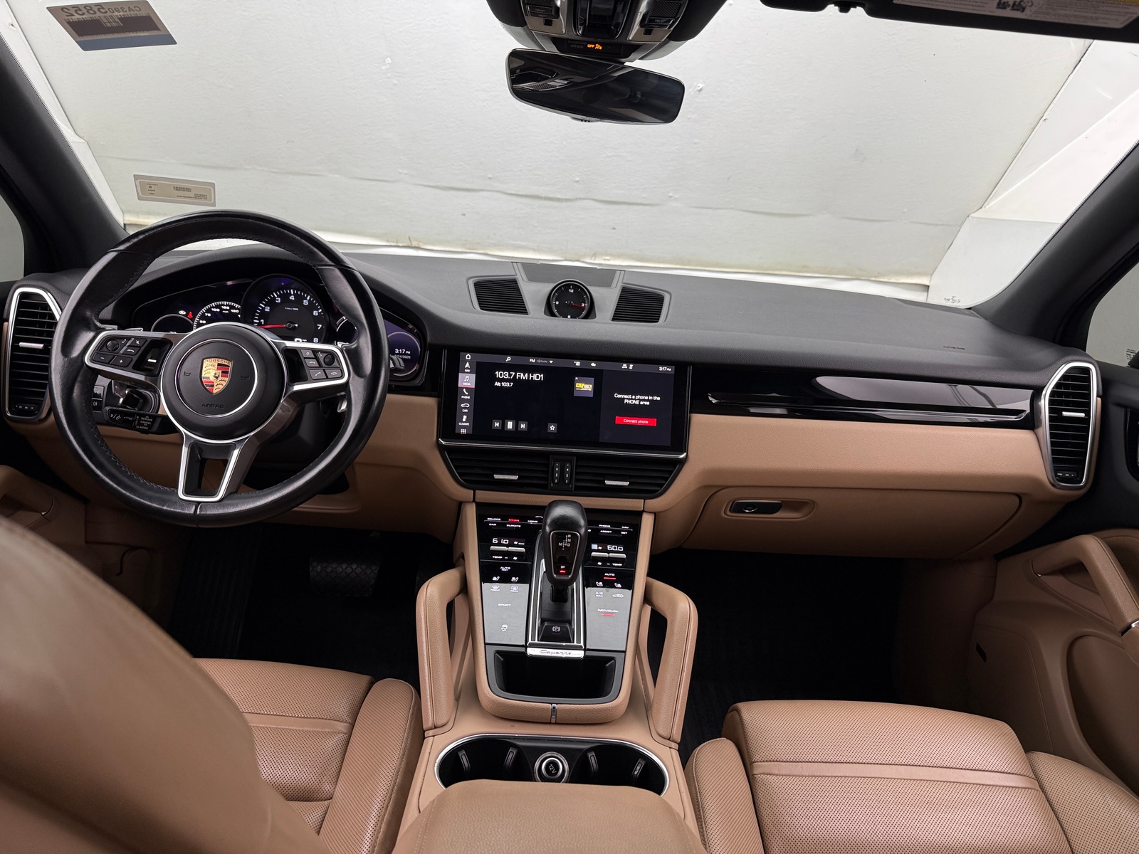Thumbnail: 2021 Porsche Cayenne - 2