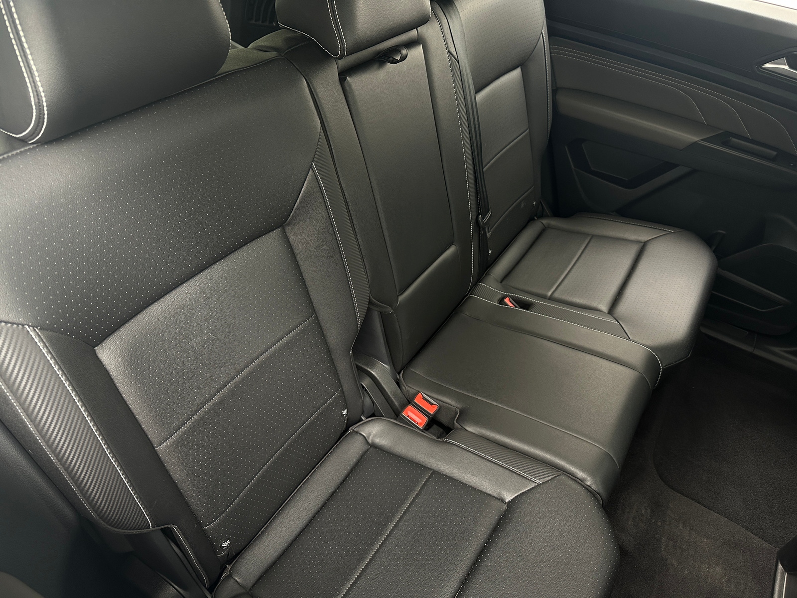 Thumbnail: 2023 Volkswagen Atlas - 5